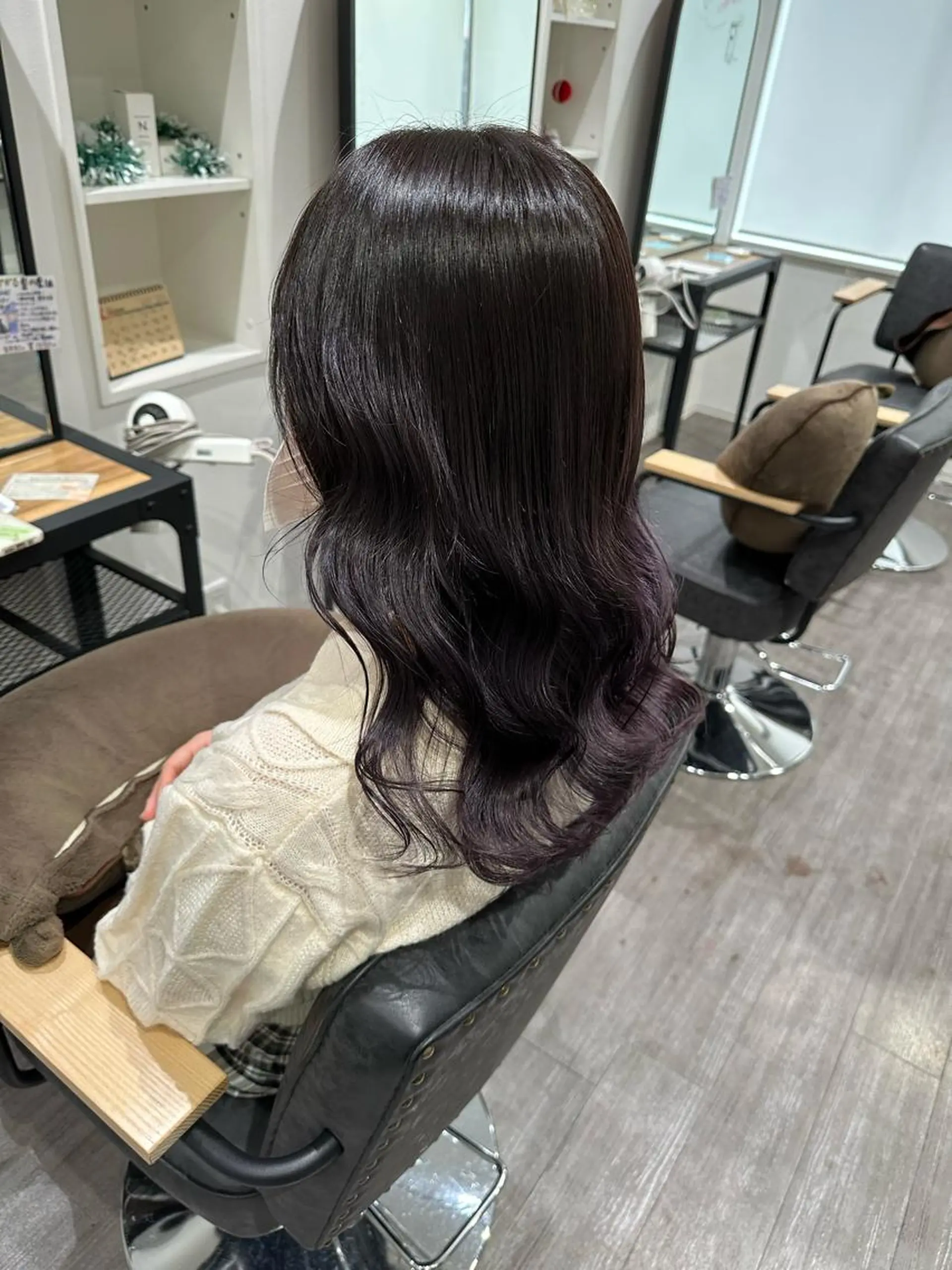 セミロング カラー パープルカラー 艶髪レイヤー上田 紗也🇰🇷💗のヘアスタイル