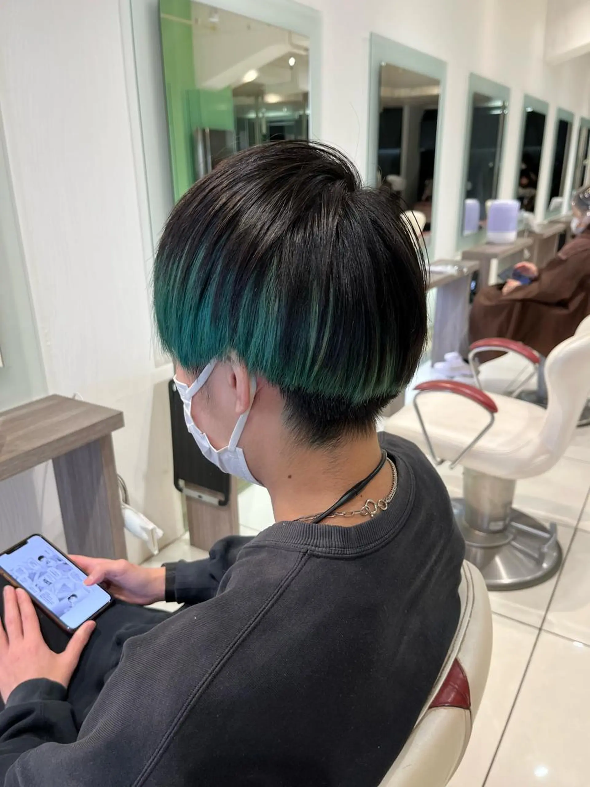 ショート カラー ヘアアレンジ メンズ 黒髪 【艶カラー】石山拓人 /ブリーチのヘアスタイル