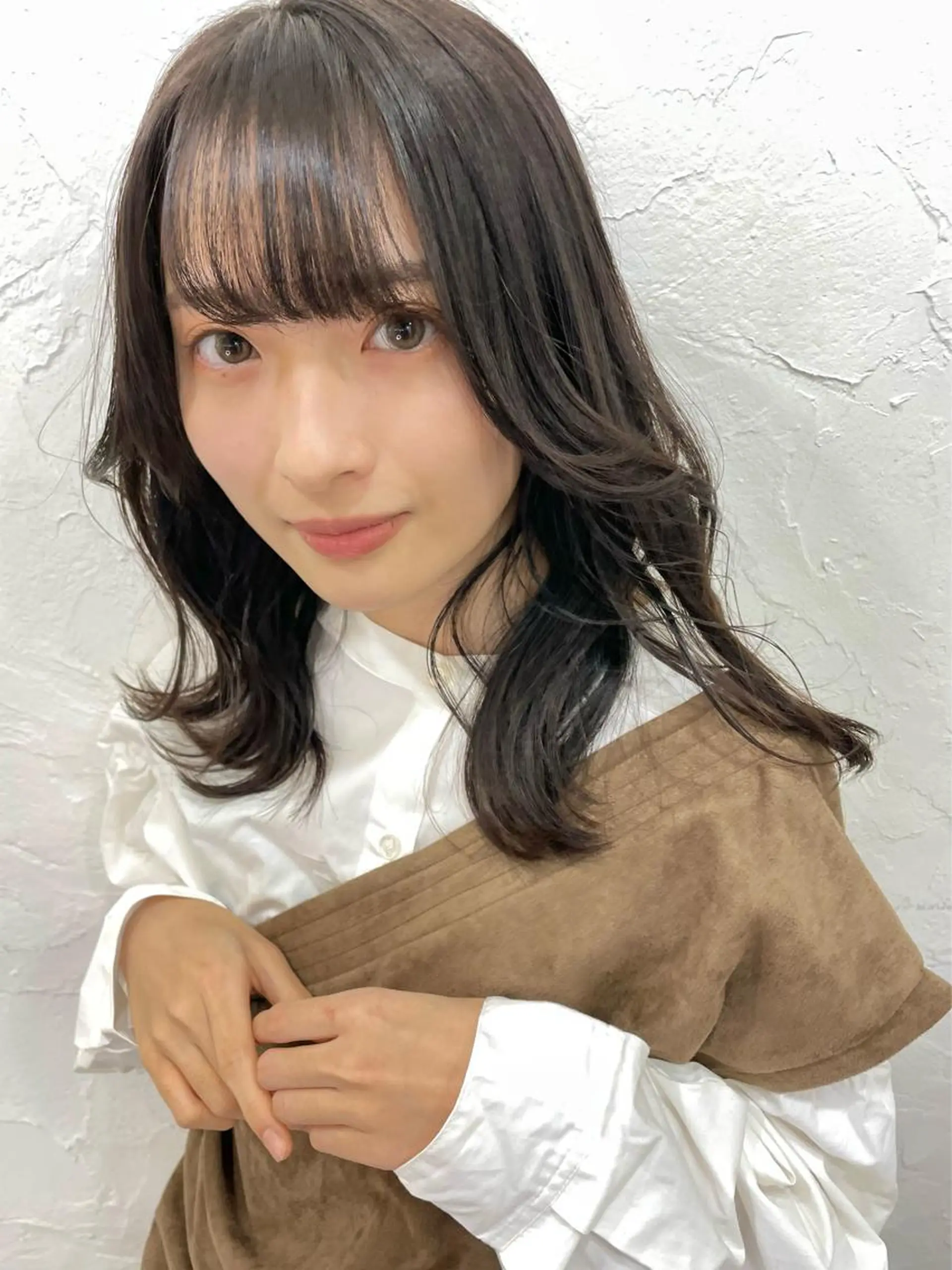 ミディアム パーマ 切りっぱなしボブ ミディアムパーマ ボブ ウルフカット 銀座No.1髪質改善 縮毛矯正/本木のヘアスタイル