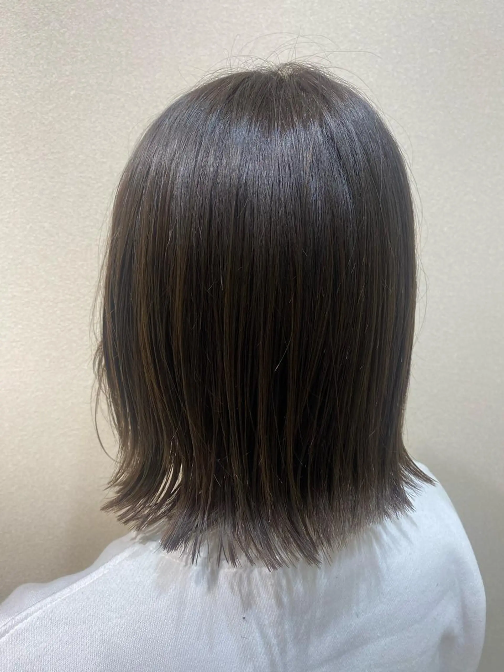 ミディアム カット トリートメント ヘッドスパ mina .のヘアスタイル