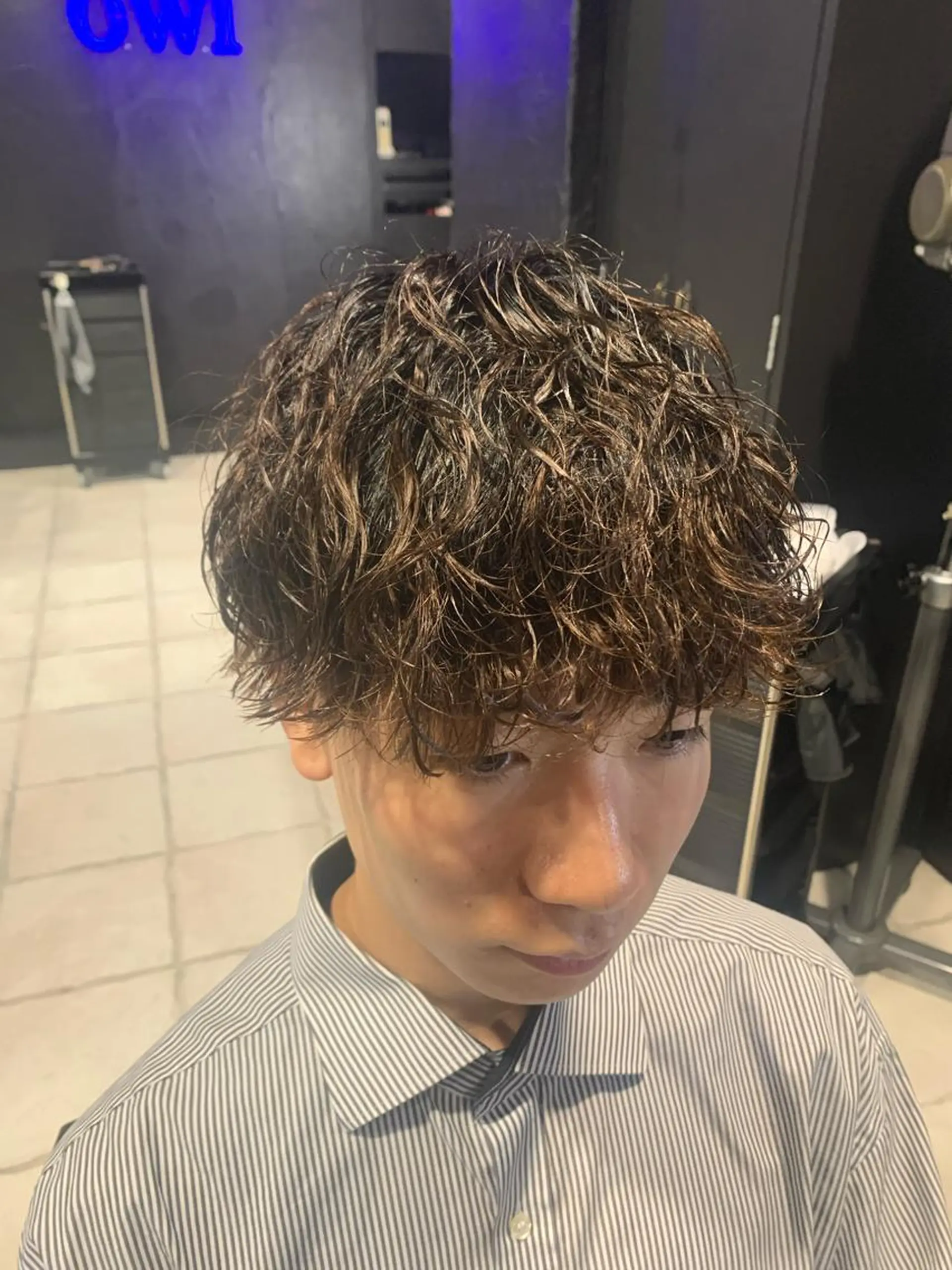 ミディアム メンズ ミディアムパーマ フェードカット メンズパーマ プードルパーマ スペインカール メンズパーマ/難波/ 心斎橋　室園亮佑のヘアスタイル