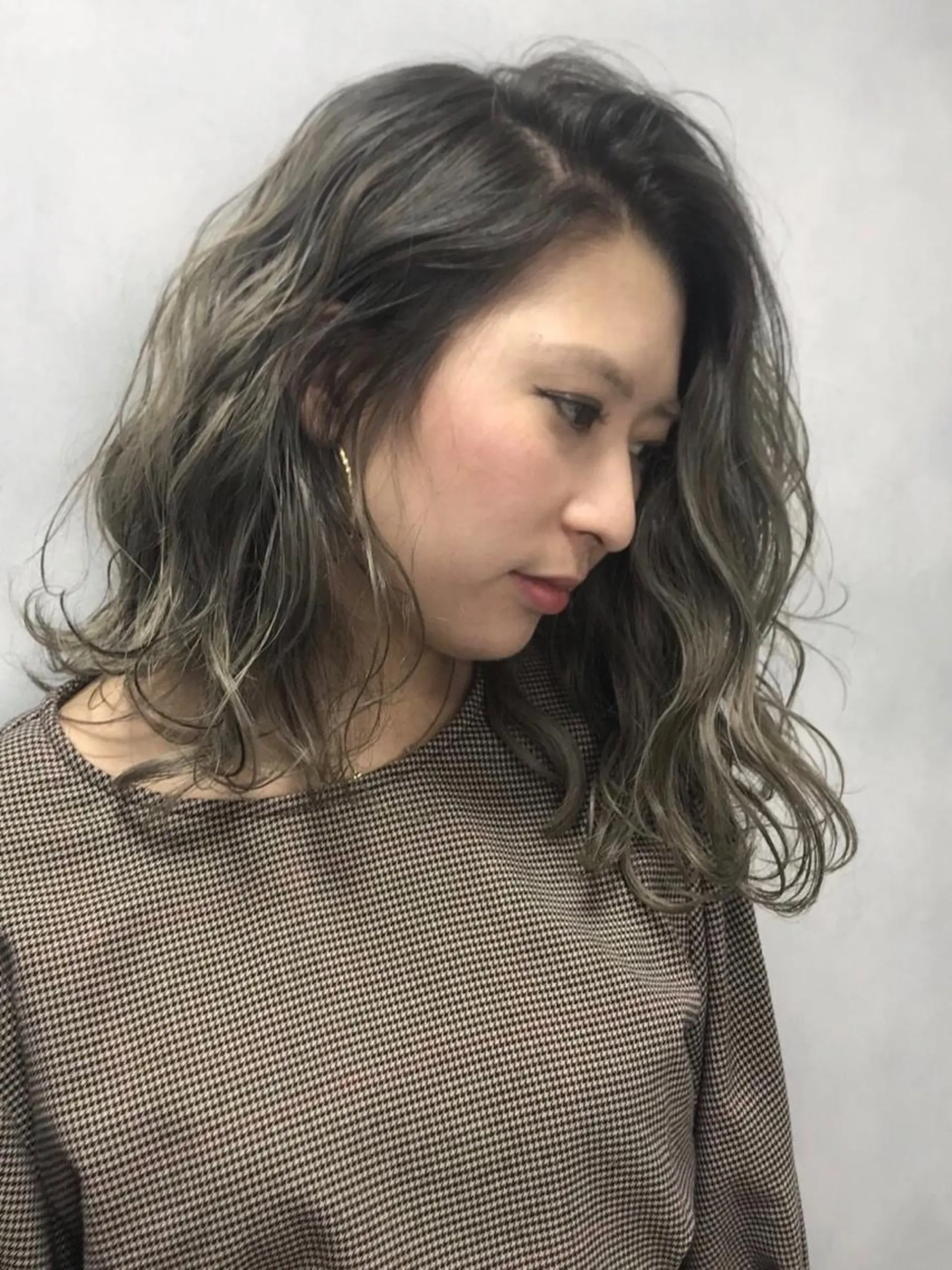セミロング カラー アディクシーカラー バレイヤージュ ブリーチ ケアブリーチ ダブルカラー welring hair salon所属・welring hair salonのヘアスタイル