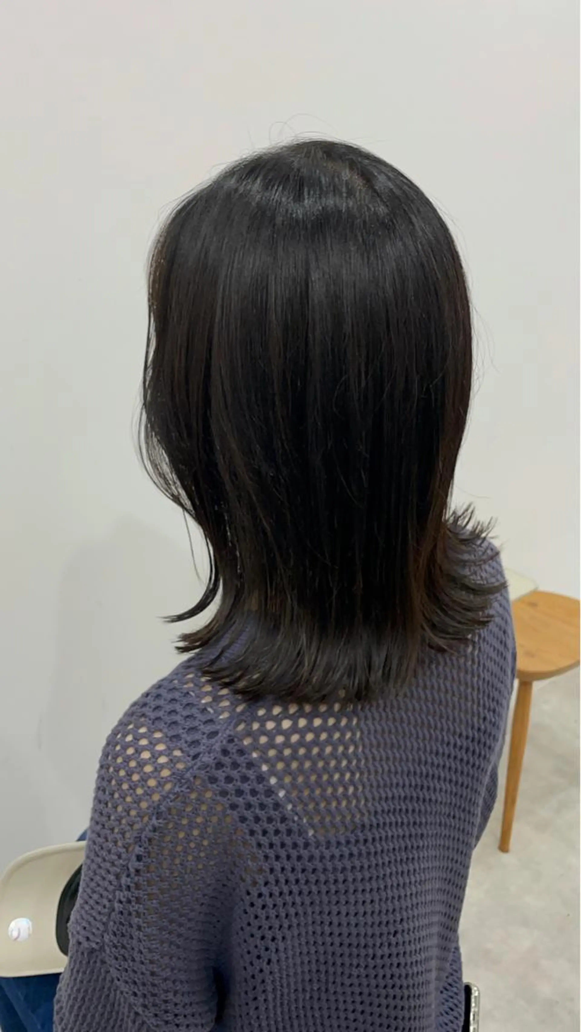 セミロング カラー ニシザカ マナのヘアスタイル