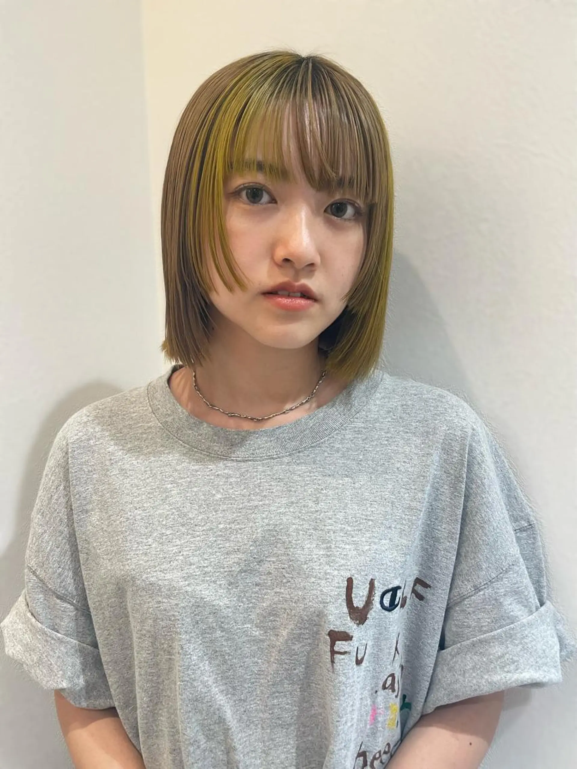 ショート カラー もりしま あやかのヘアスタイル