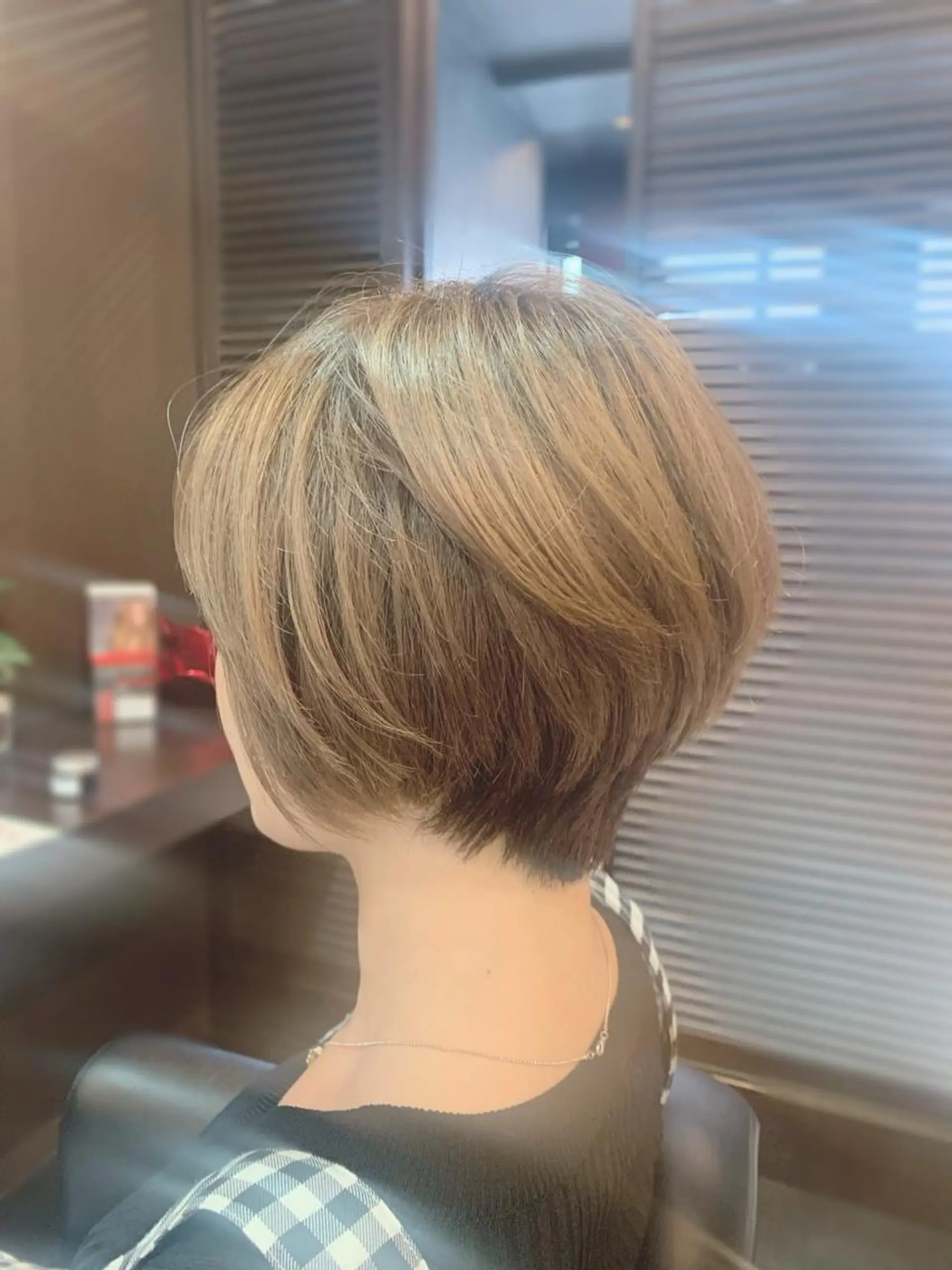ショート くびれヘア ショートヘア カット 藤本 麻衣のヘアスタイル