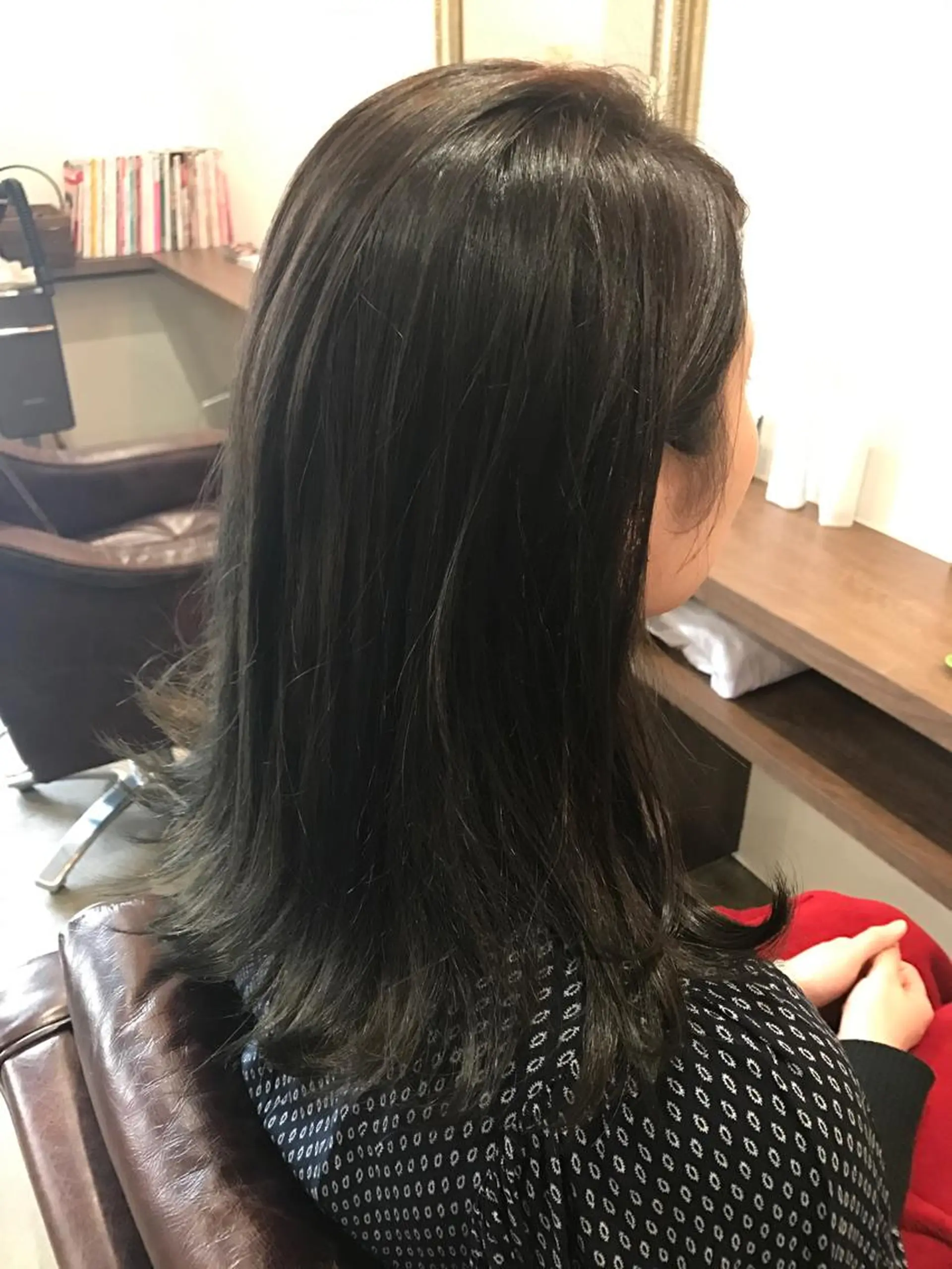 ロング カラー レイヤーカット匠 イソザキノリユキのヘアスタイル