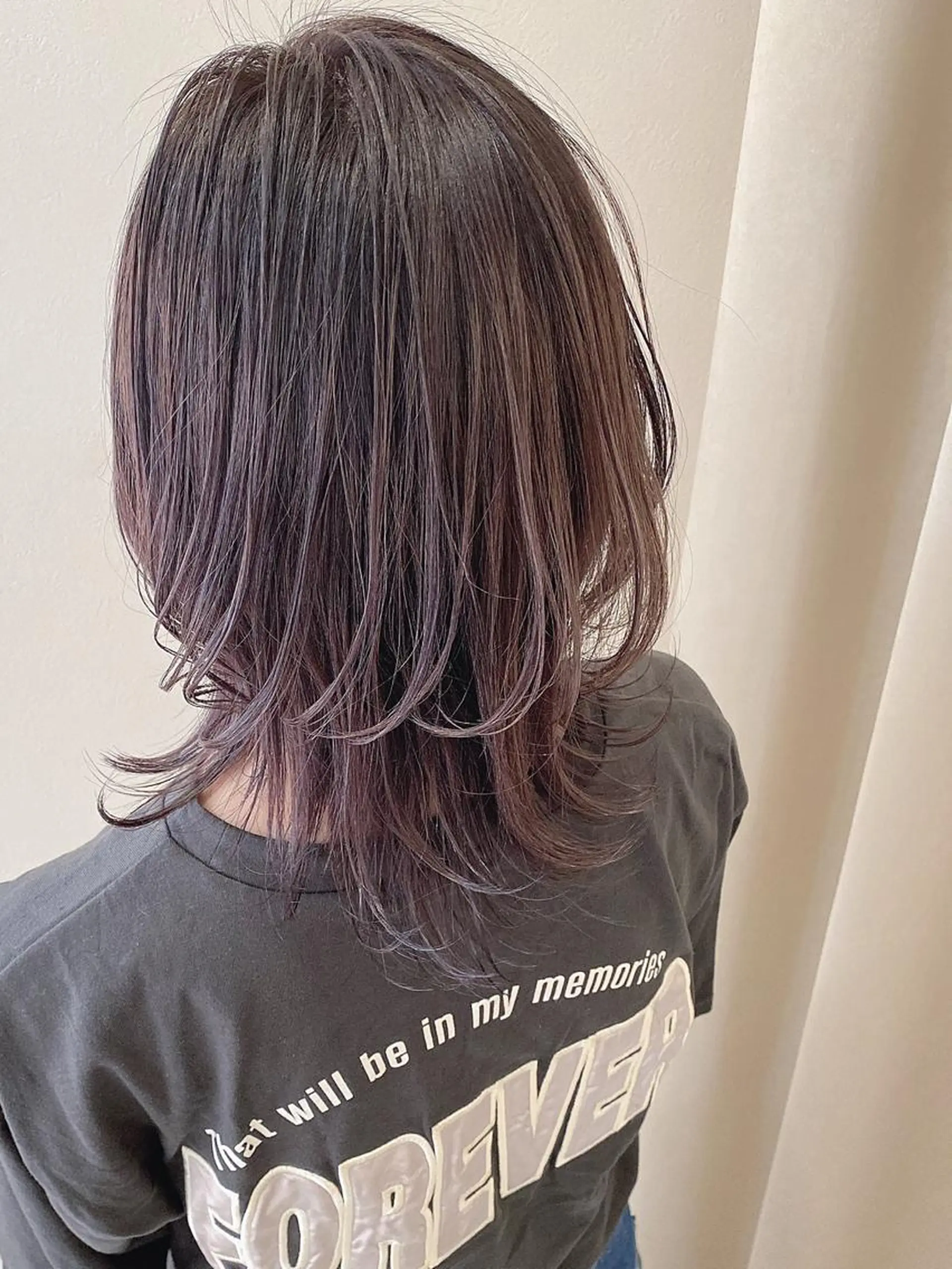 ミディアム カラー ヘアアレンジ ラベンダーカラー ウルフカット シールエクステ専門店 Spira藤崎宮のヘアスタイル