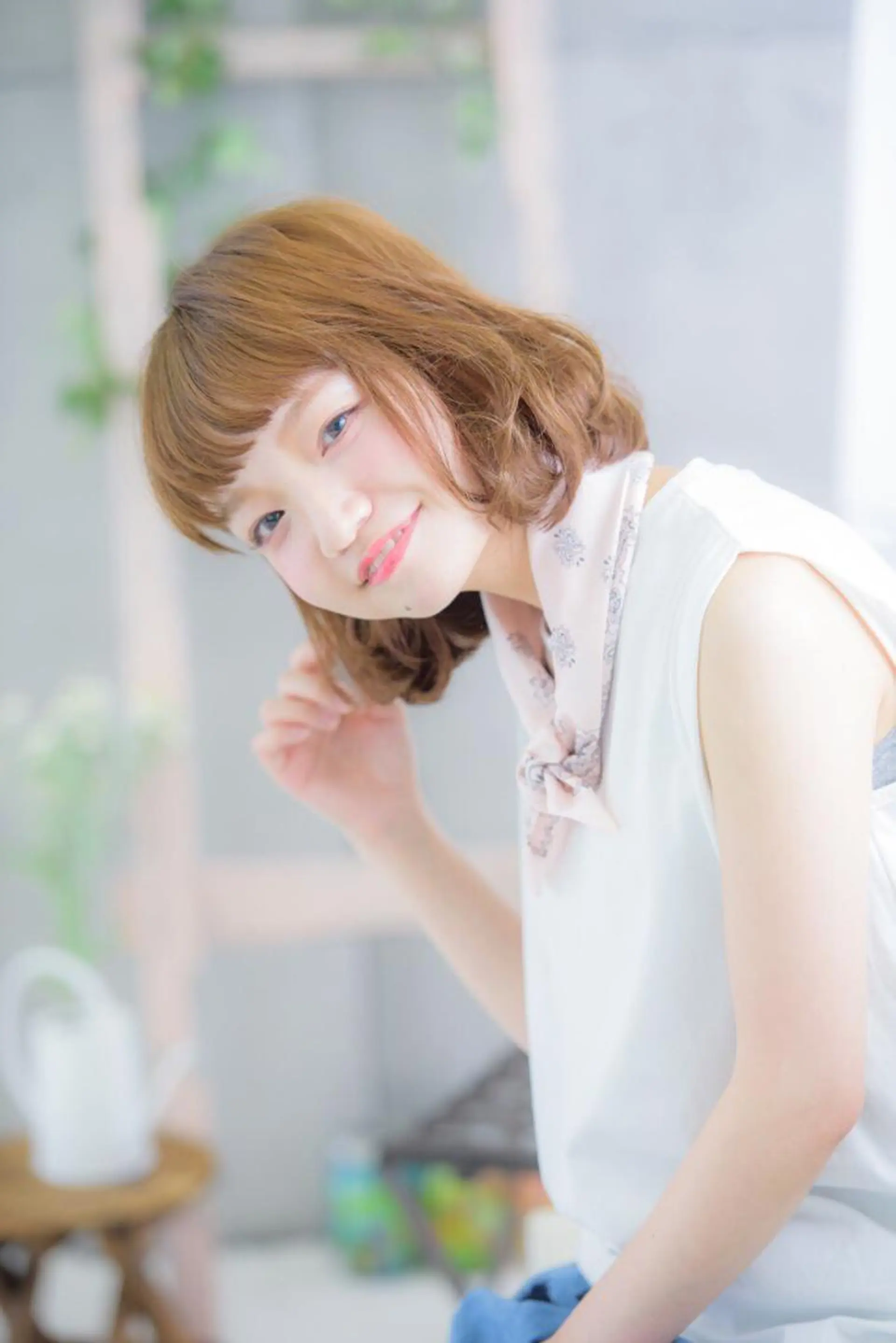 ショート カラー グレージュ ヘアカラー Neolive caffのヘアスタイル