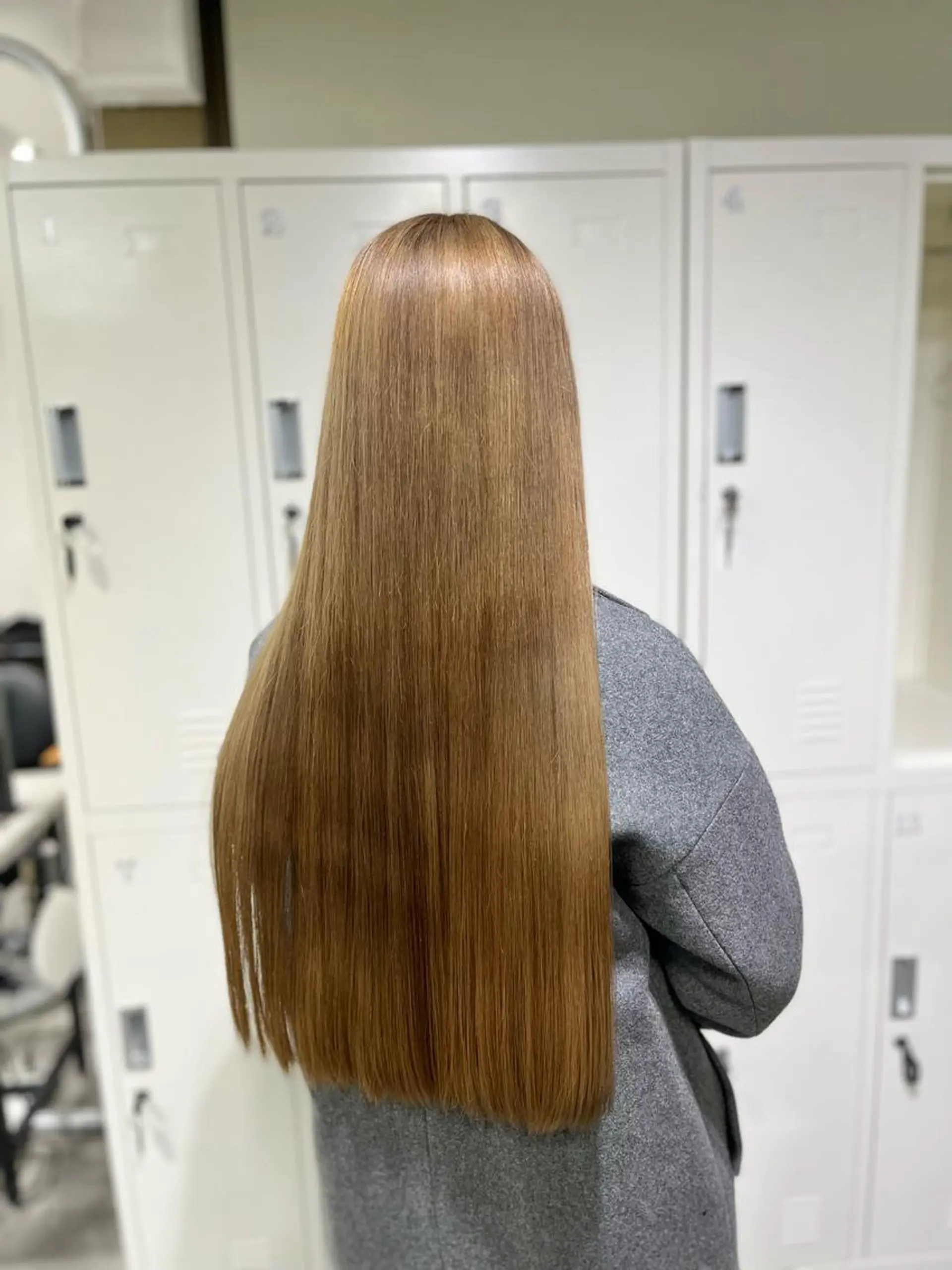 ロング 無料カットモデル ユナのヘアスタイル