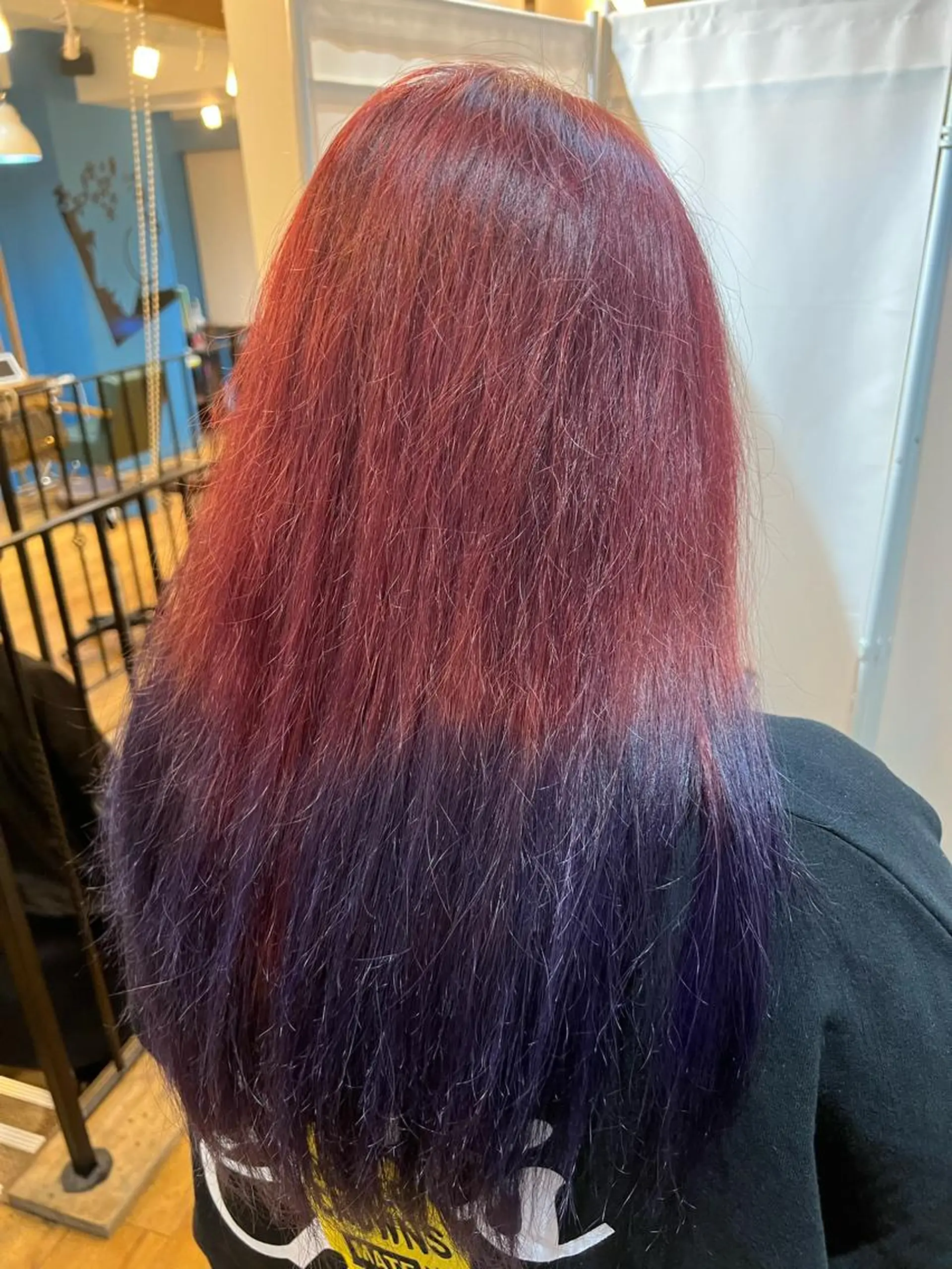 ロング パープルカラー 須永 優希のヘアスタイル