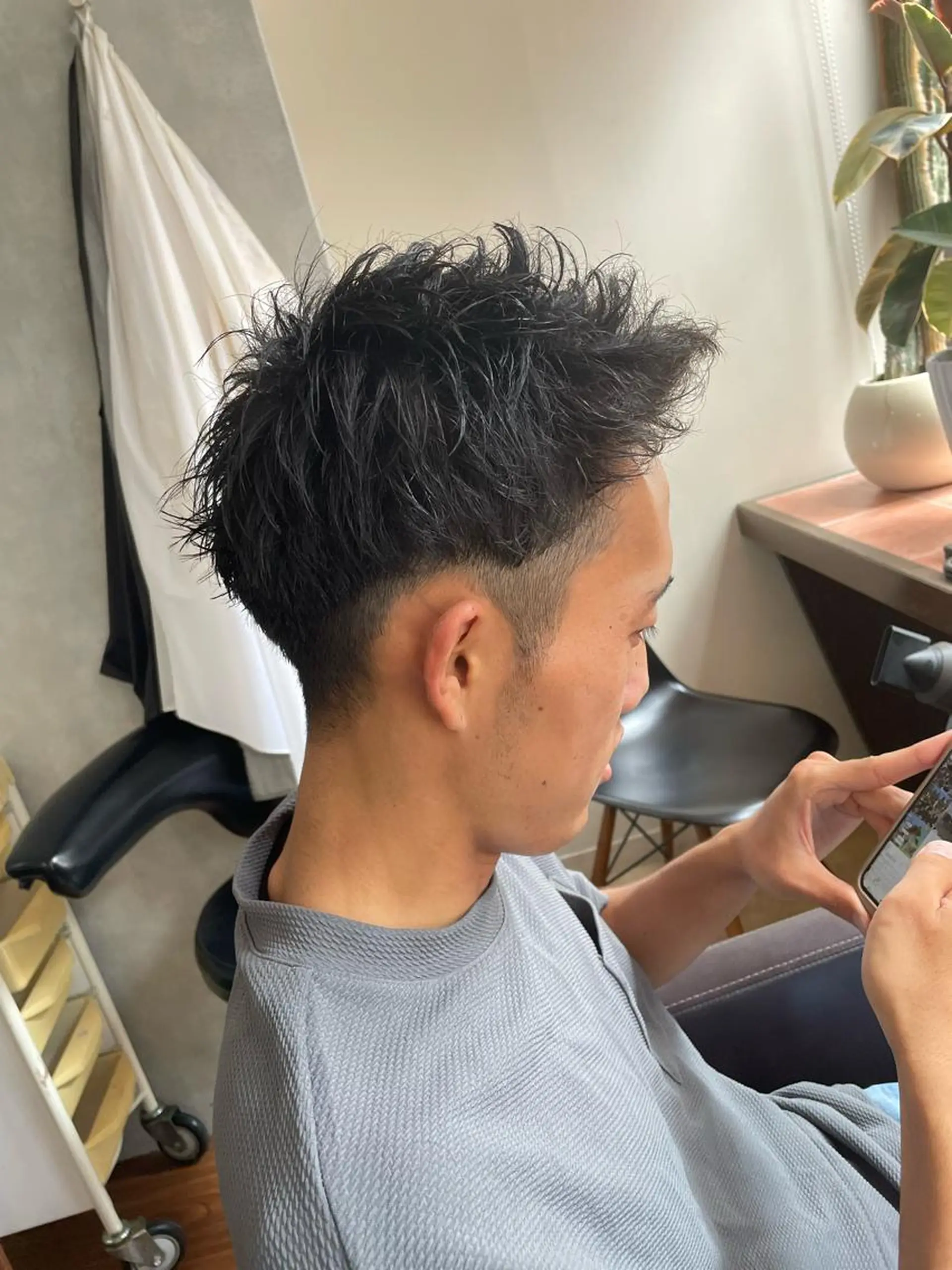 メンズ センターパート マッシュウルフ マッシュ メンズパーマ メンズショート カット ヘアセット 心斎橋/メンズ /ルレイル/地形真希のヘアスタイル