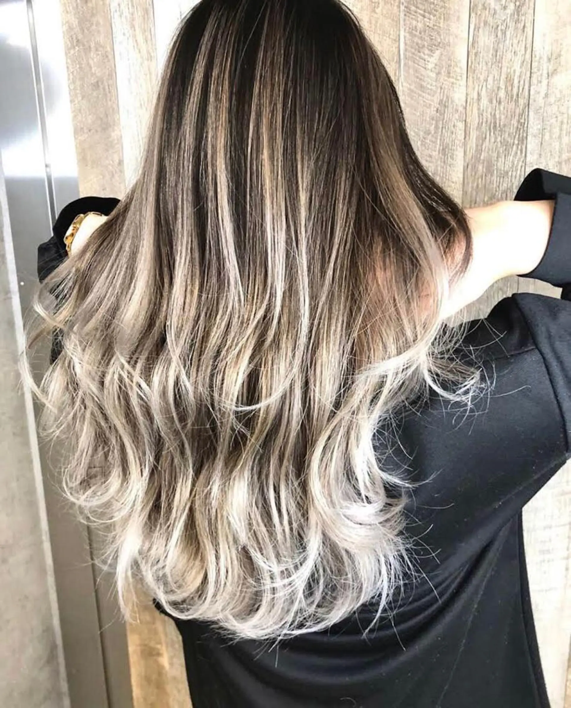 ロング カラー カット ヘアカラー トリートメント ヘアセット メンズサロン ANSWERのヘアスタイル