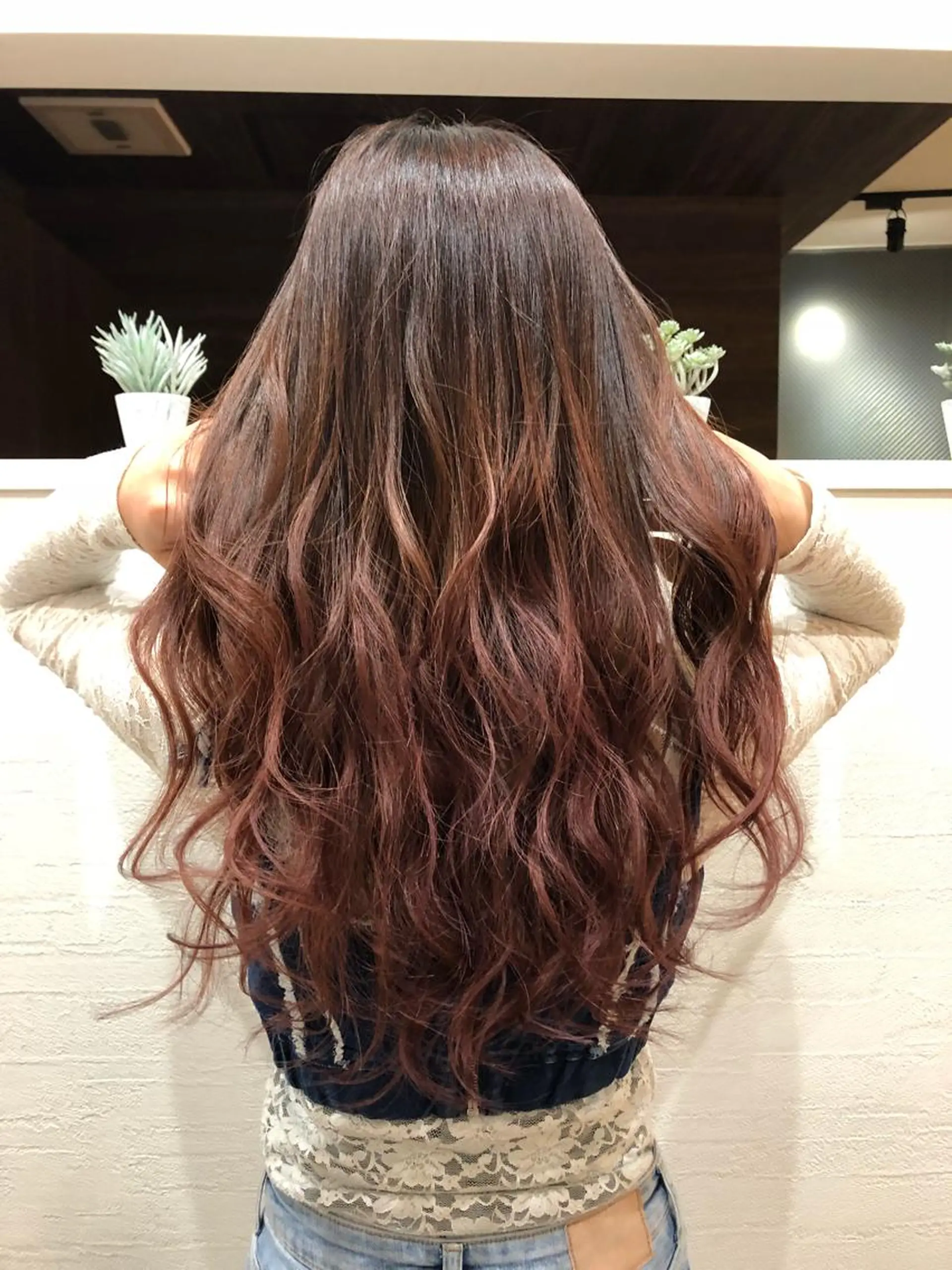 ロング レイヤーカット ヘアカラー トリートメント Lia所属・縮毛矯正の達人 ☆　松本のヘアスタイル