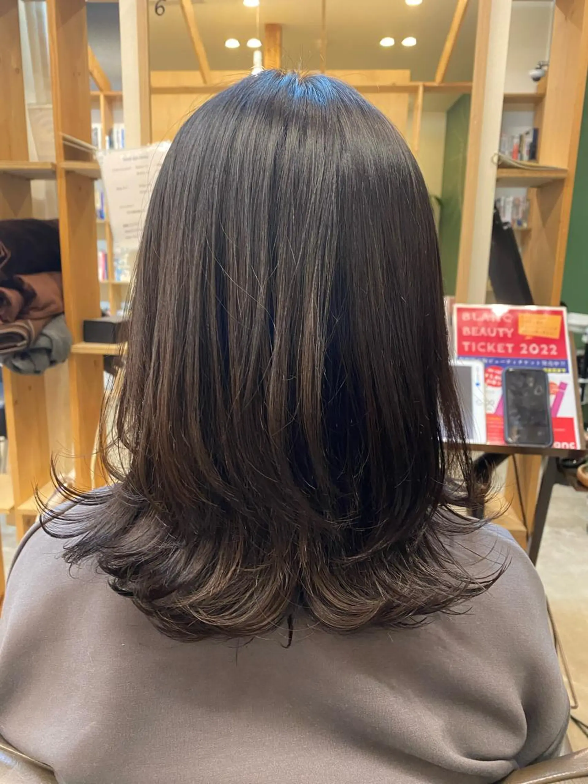 ミディアム カラー 田部 勇斗のヘアスタイル