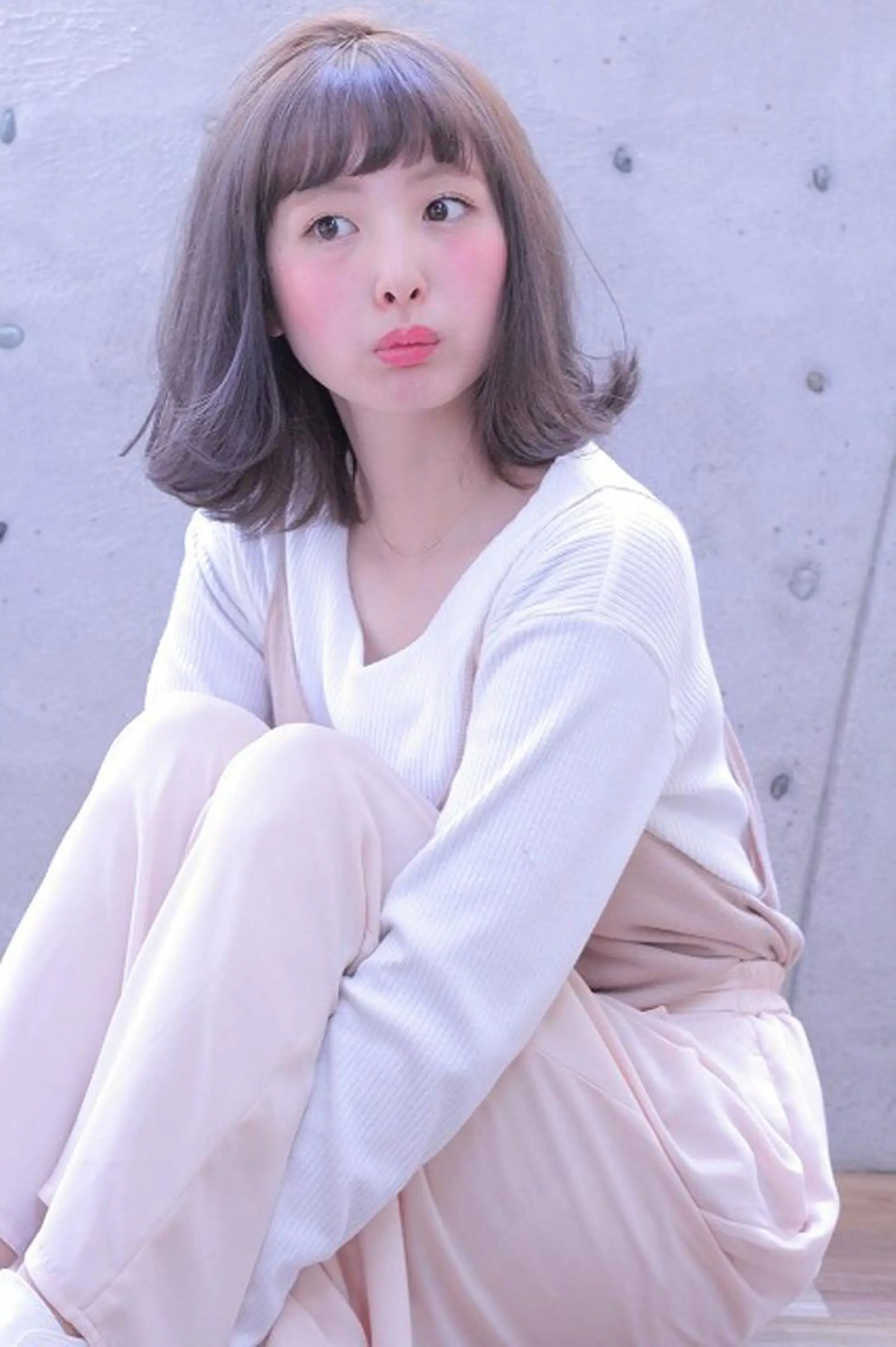 ミディアム ボブ 外ハネヘア 及川 光のヘアスタイル