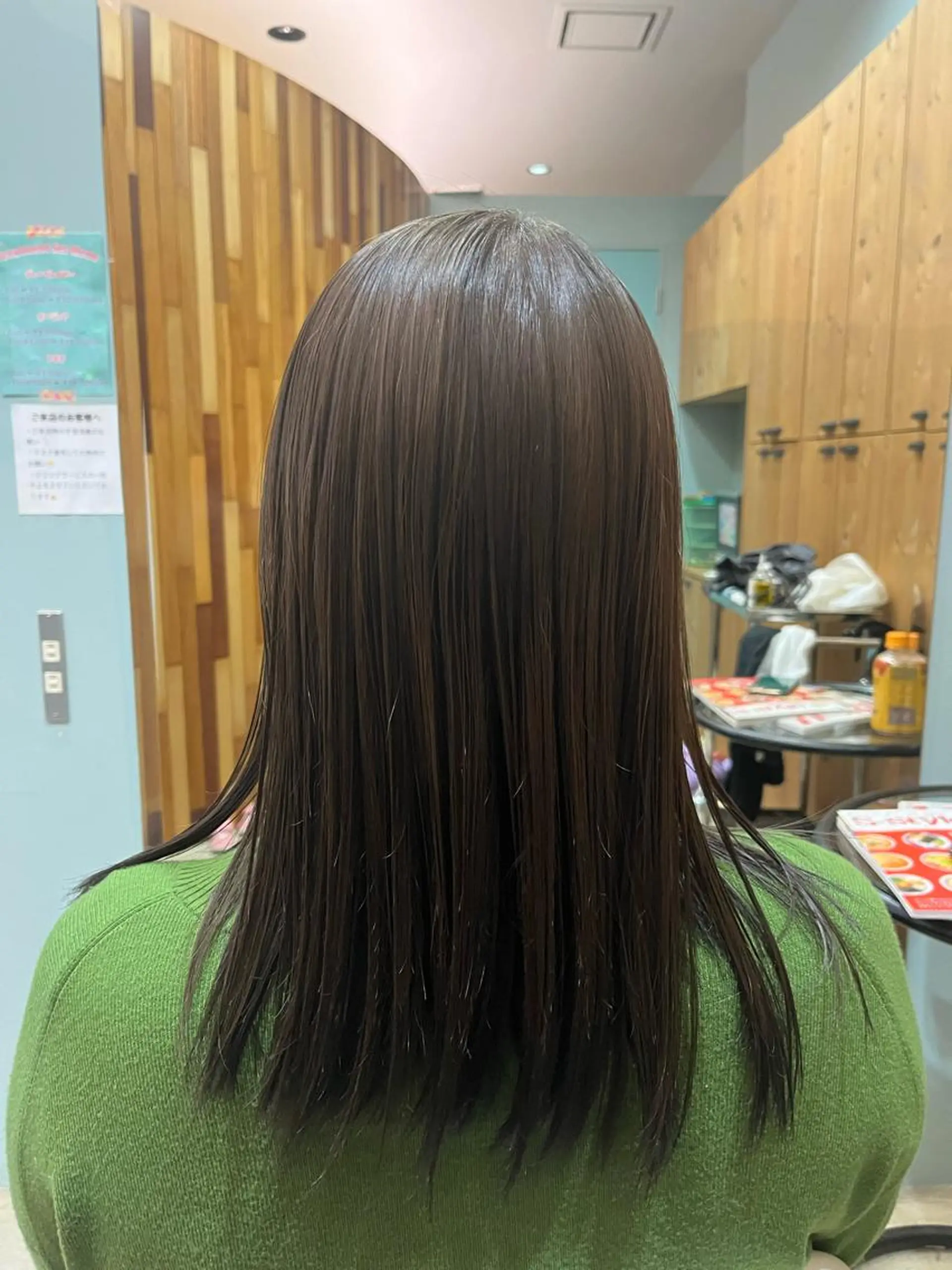 カラー ベージュカラー 長南 やよいのヘアスタイル