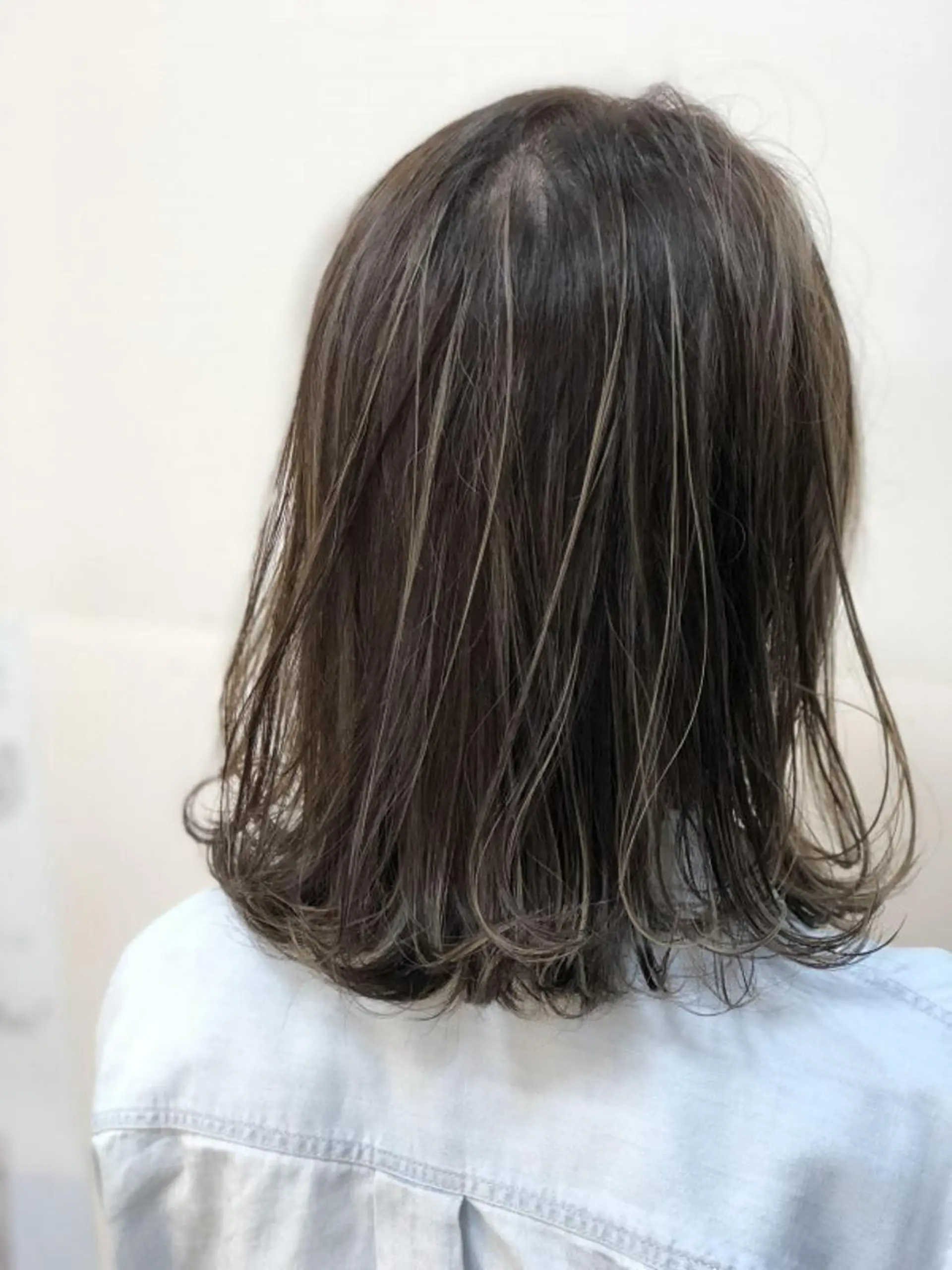 ミディアム カラー ヘアアレンジ ハイライトカラー ハイライト ヘアカラー きむら ゆうきのヘアスタイル