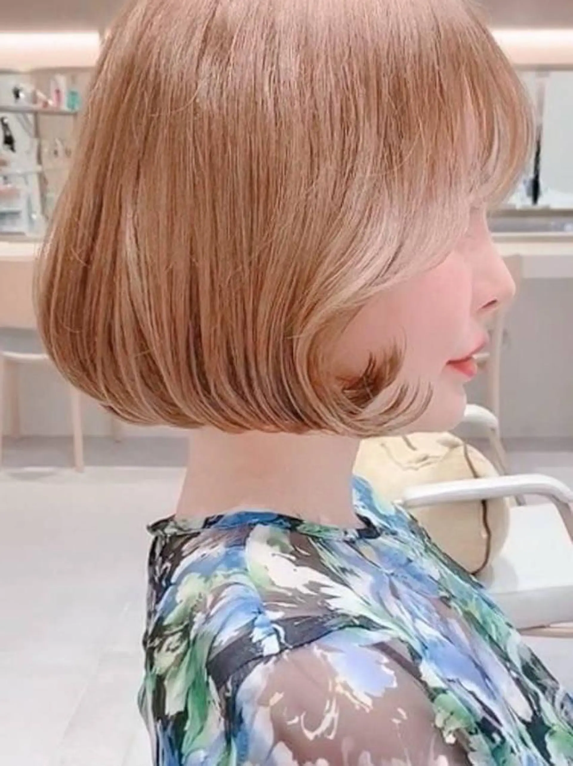 ショート 🤎小顔レイヤー /ベージュ🤎友香のヘアスタイル