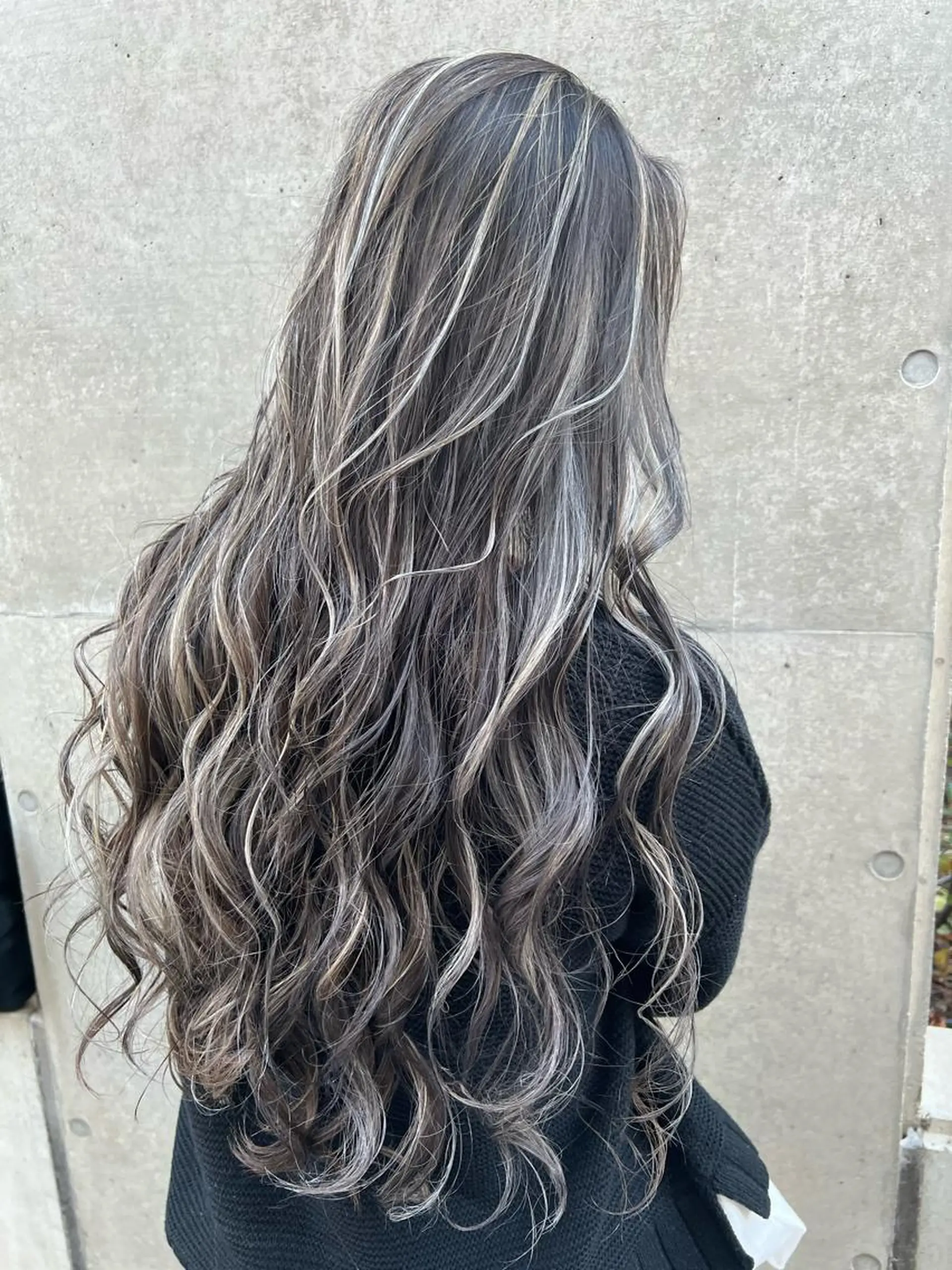 ロング カラー ヘアアレンジ グレージュ ハイライトカラー ハイライト カット ヘアカラー トリートメント 橋本 昇平のヘアスタイル