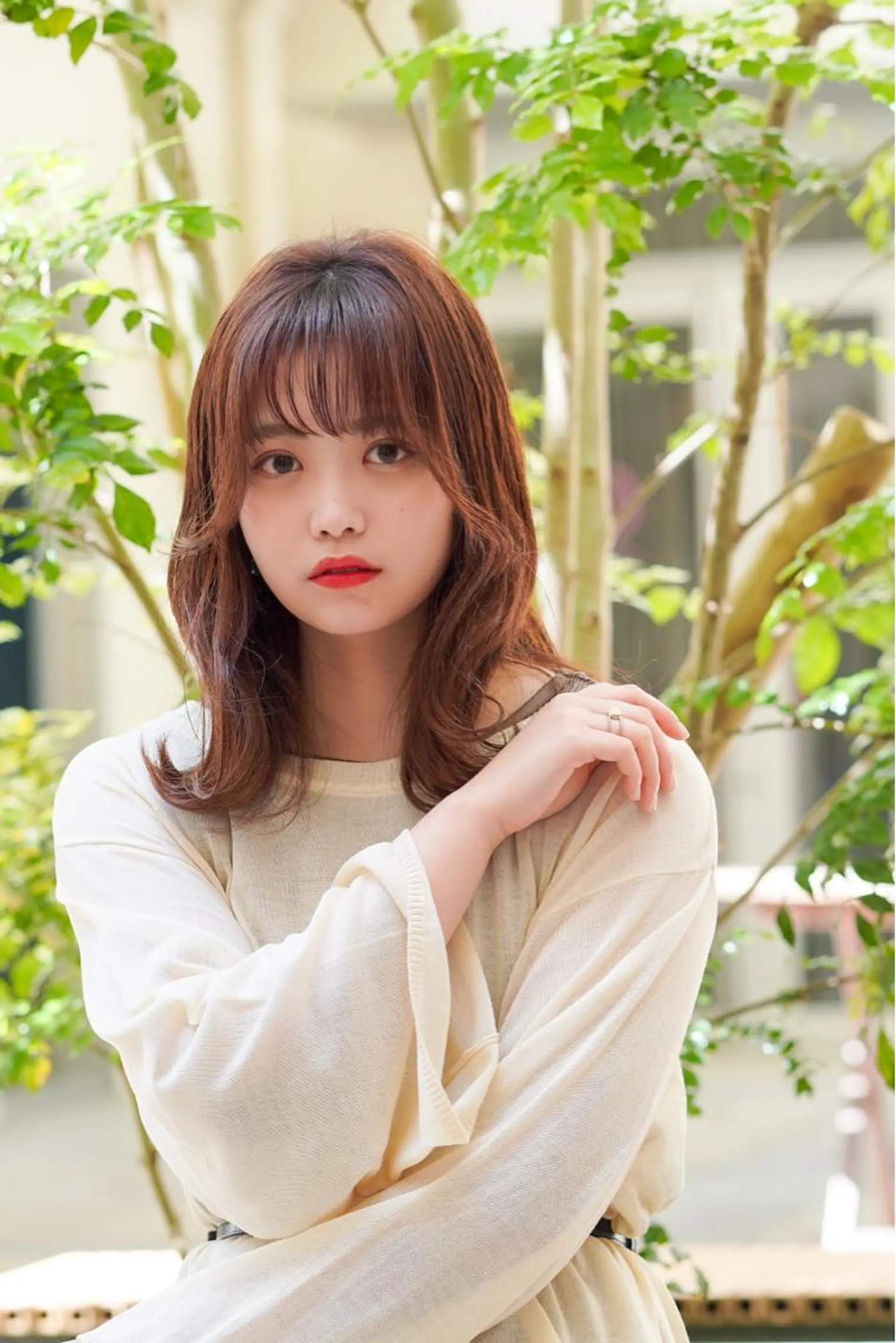 ミディアム カラー パーマ 顔周りカット カット ヘアカラー トリートメント 松尾謙佑【ハイライト LEDエクステ】のヘアスタイル