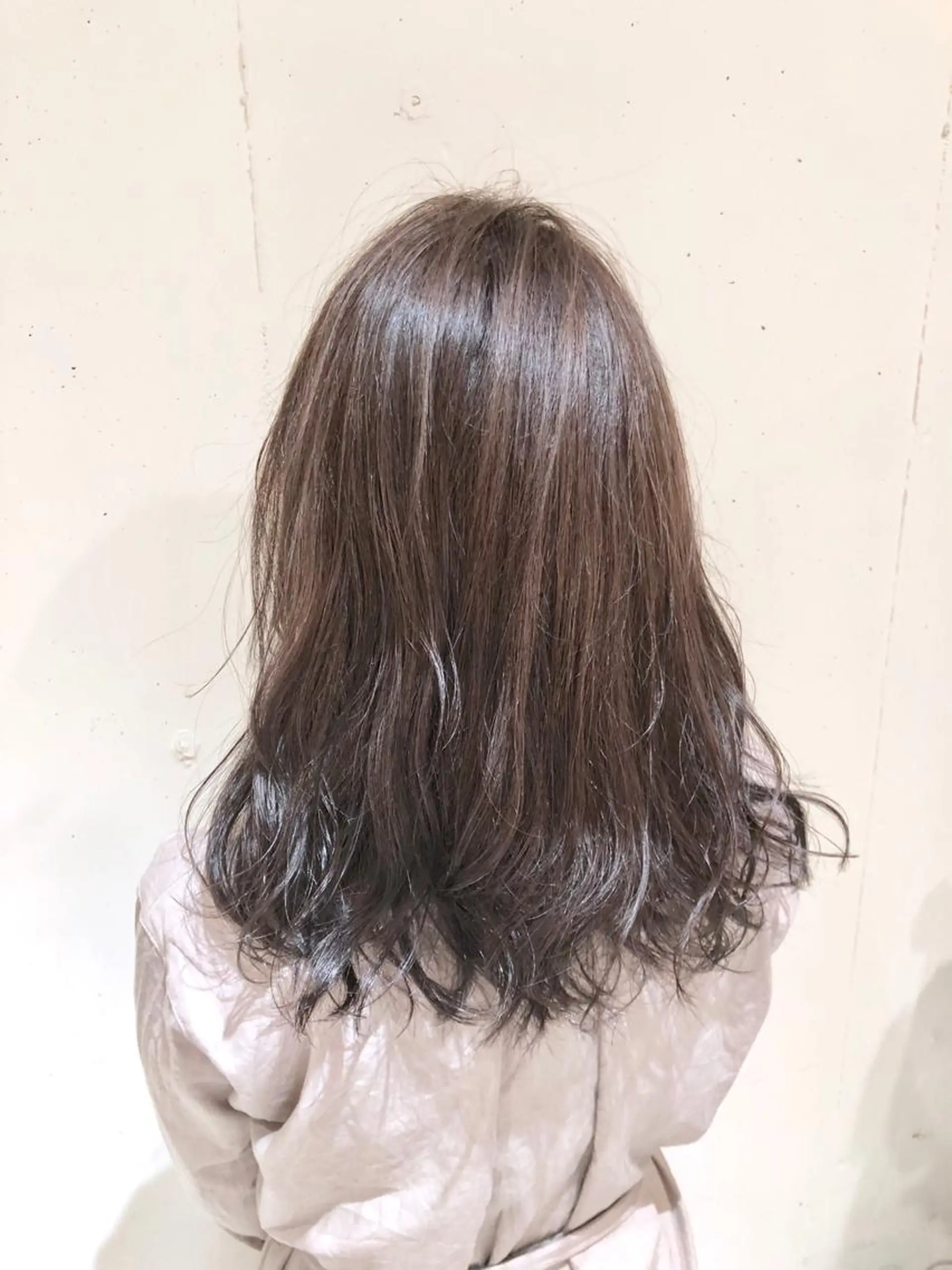 ミディアム カラー パーマ ヘアアレンジ ミディアムパーマ バレイヤージュ ベージュカラー 黒髪 ブラウンカラー 【ツヤ髪美容師】 ツダケイスケのヘアスタイル