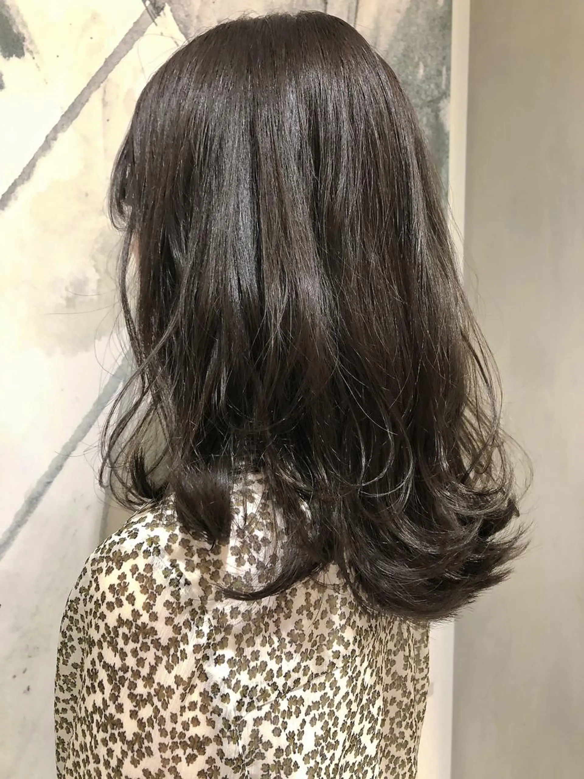 ミディアム カラー 圧倒的透明感カラー nana🦕のヘアスタイル