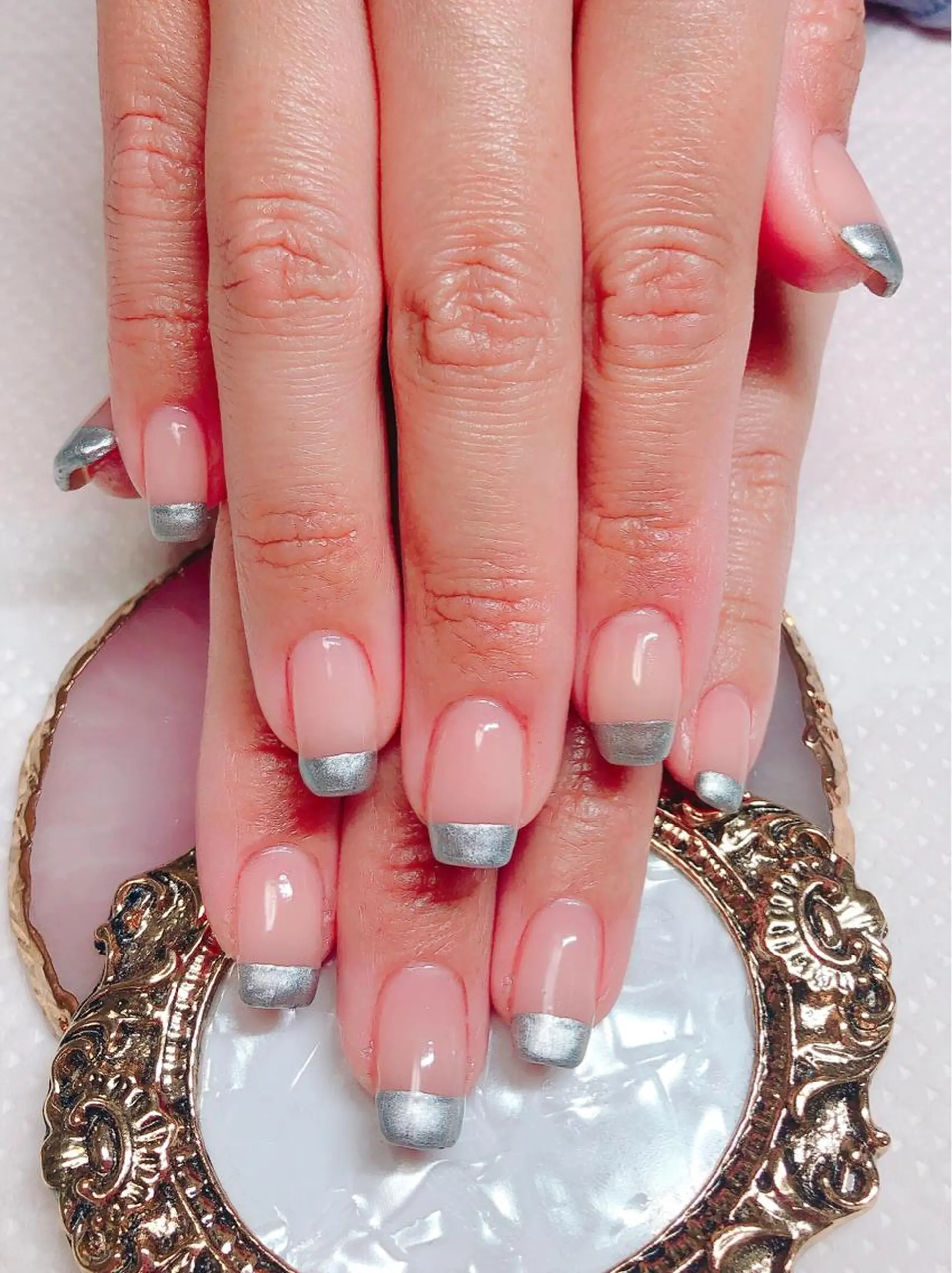 ネイル シンプルネイル CROWN プライベートサロンのネイルデザイン