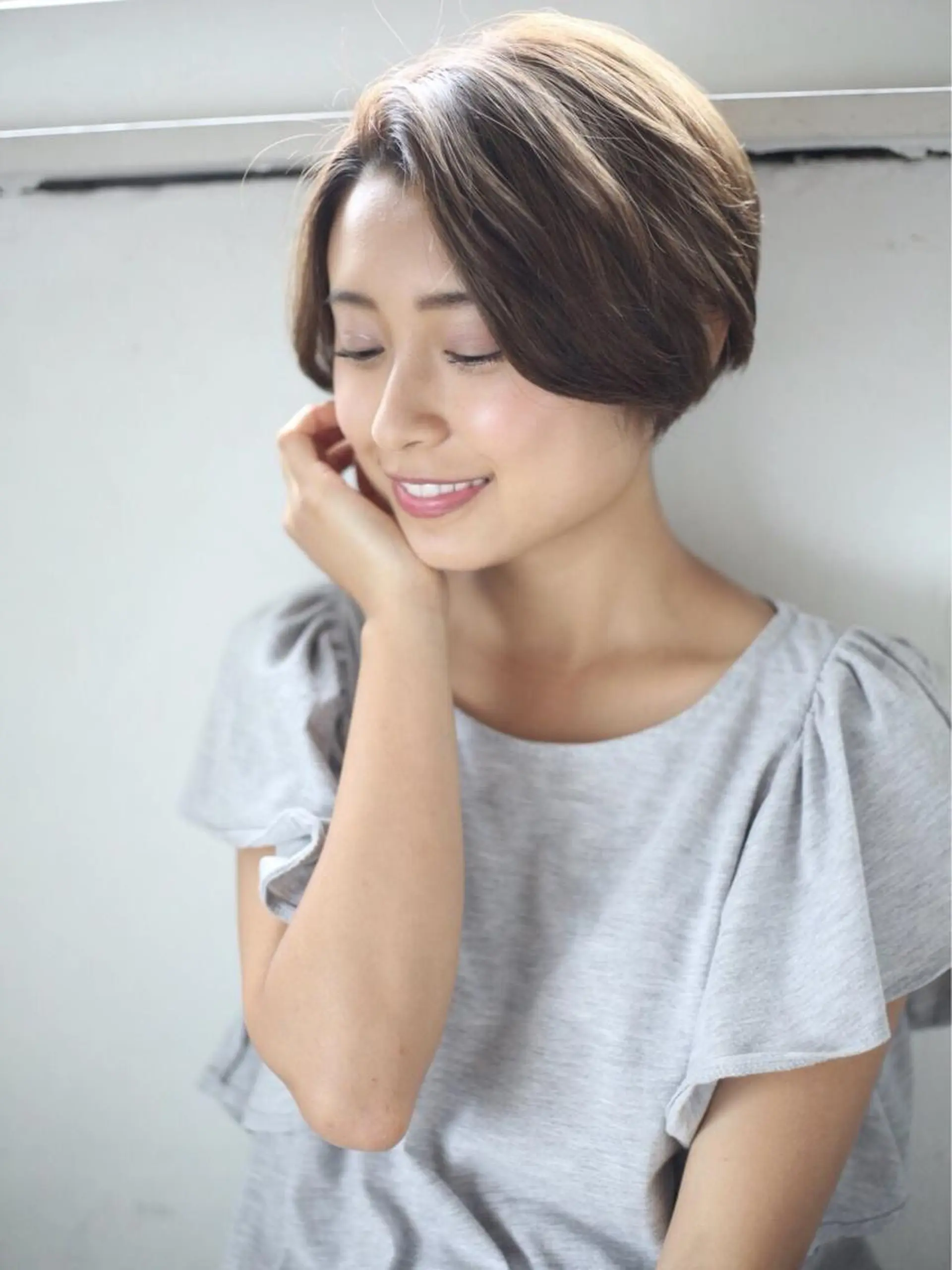 ショート カラー パーマ 野崎 ひかりのヘアスタイル