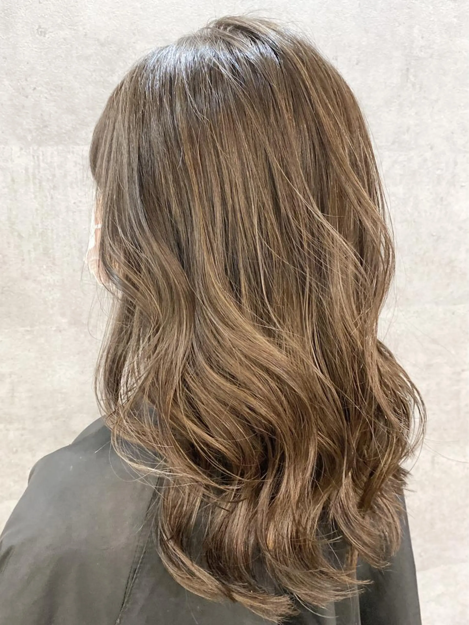 セミロング ヘアカラー トリートメント Bear(ベア)所属・KYOKO 【Bear】のヘアスタイル