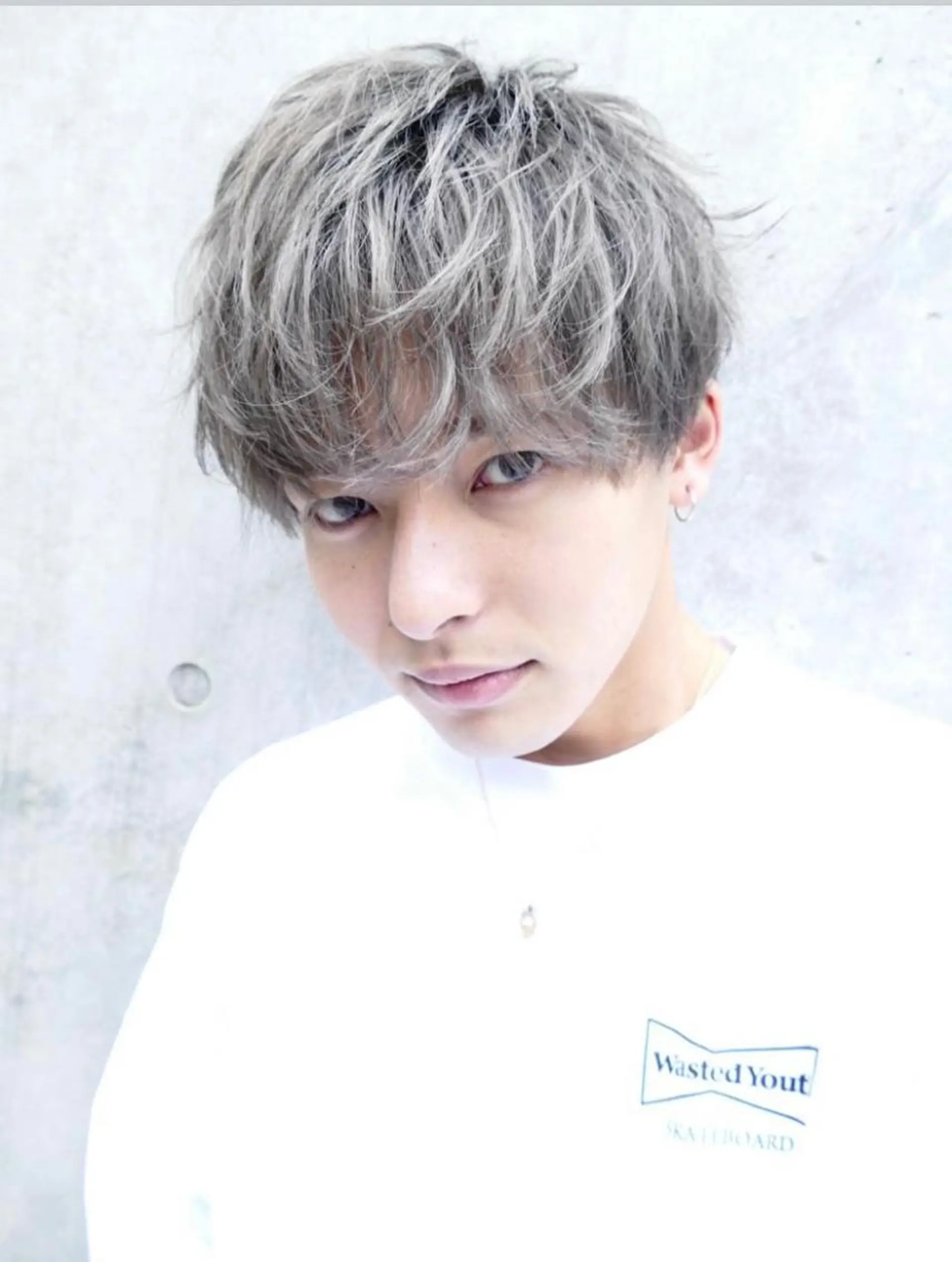 ミディアム カラー パーマ メンズ アッシュ カット ヘアカラー 渋谷【メンズ職人】 ツイスパ・メッシュのヘアスタイル