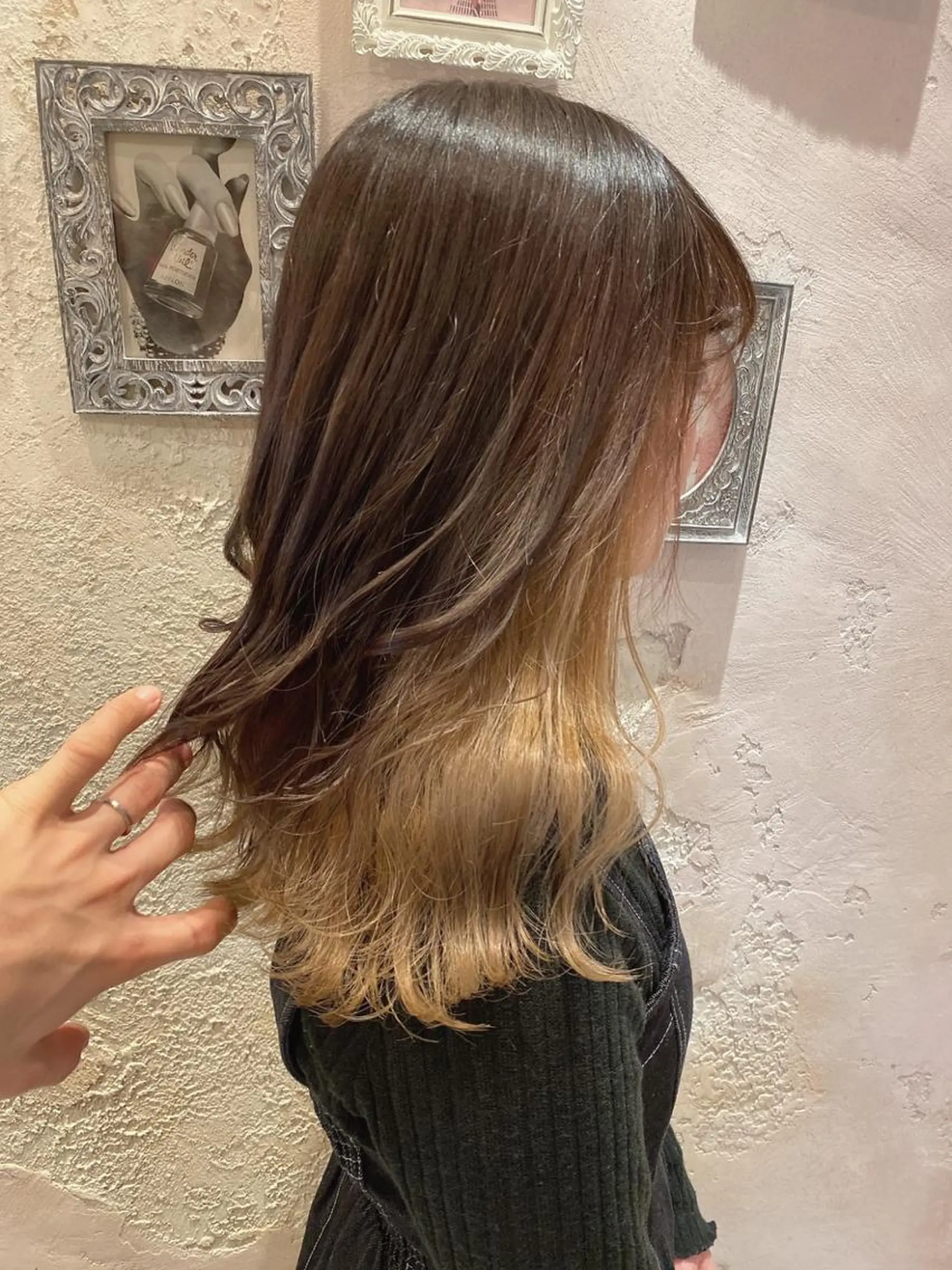 セミロング カラー カット ヘアカラー トリートメント レイヤーカット/ 顔周り 五島巨幹のヘアスタイル