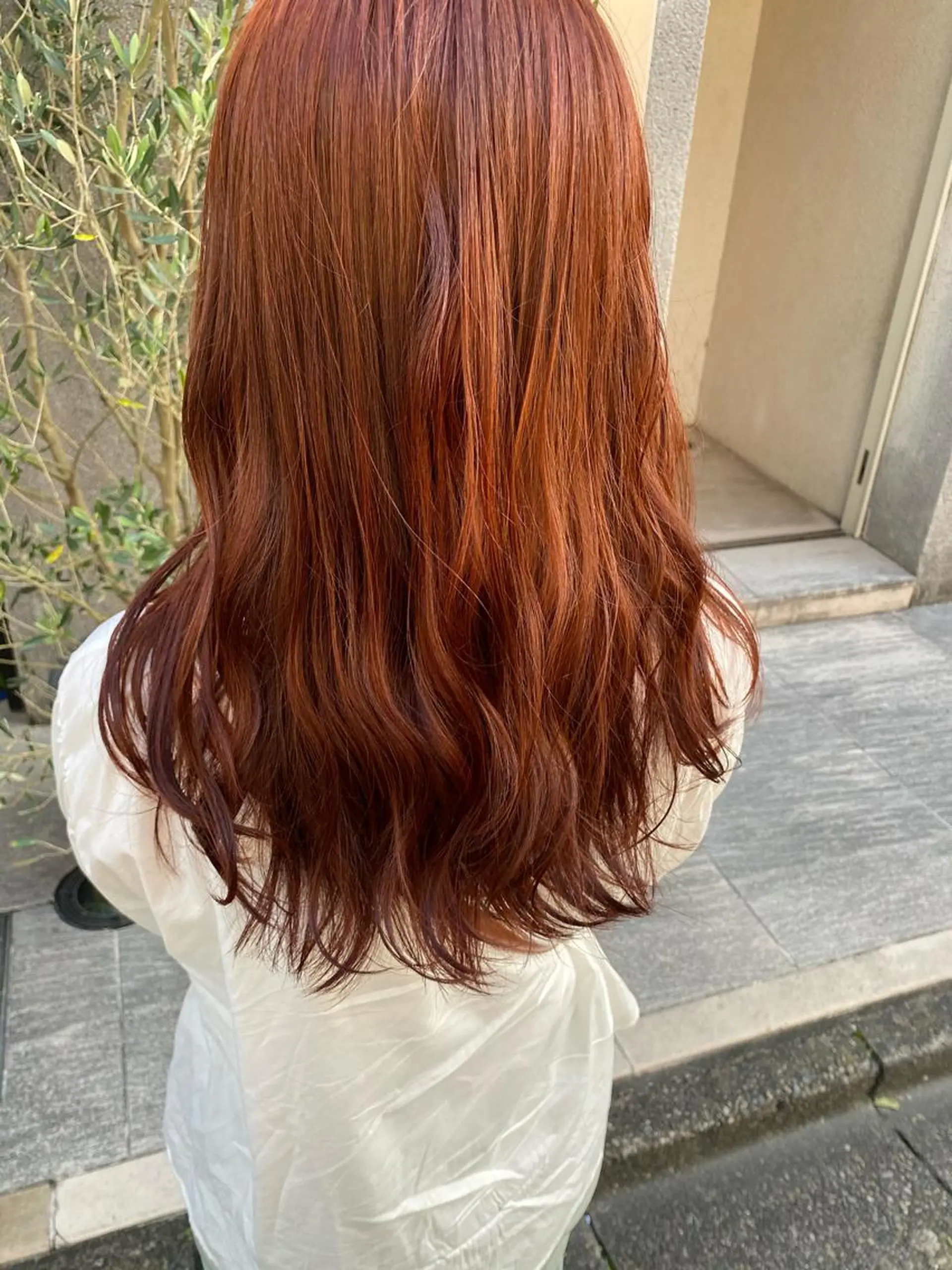 セミロング カラー ブリーチ ブリーチなしカラー オレンジ 赤み消し韓国ヘア レイヤー縮毛🤍渡邉のヘアスタイル