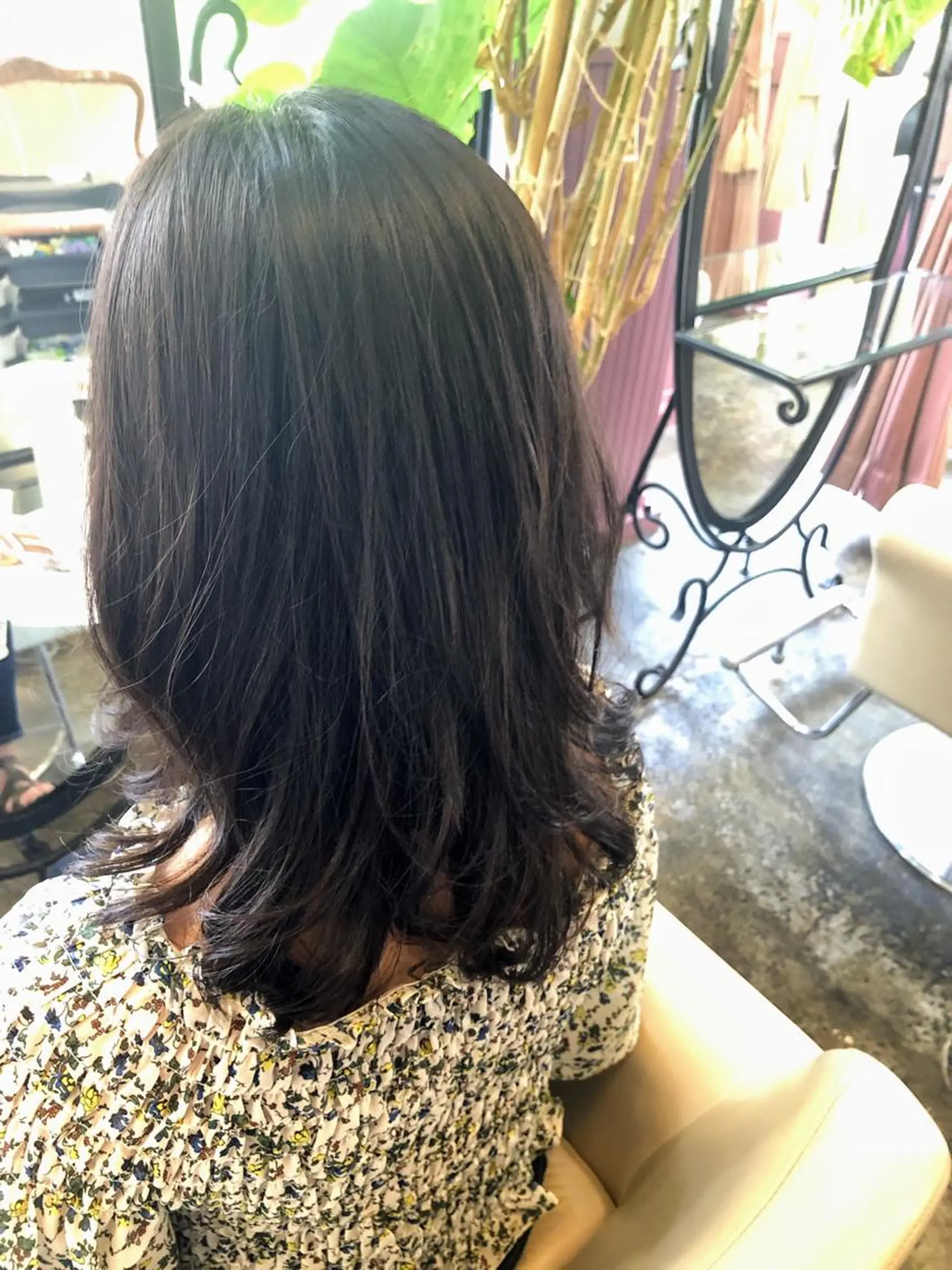 セミロング カラー パーマ ヘアアレンジ カット パーマ ヘアセット 表参道Lise おおいしおりのヘアスタイル