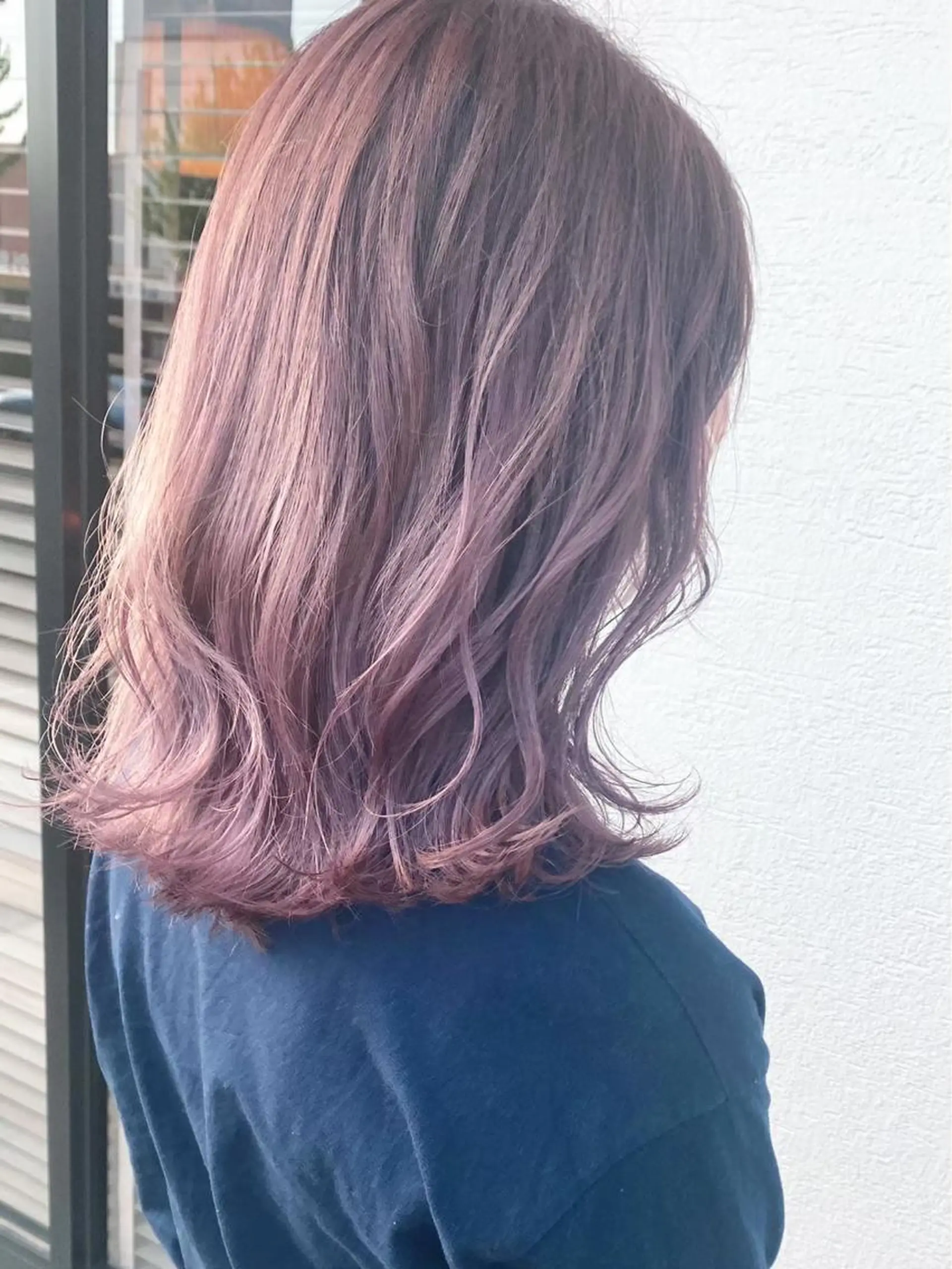 セミロング カラー ゆうこ 🩷🩶のヘアスタイル