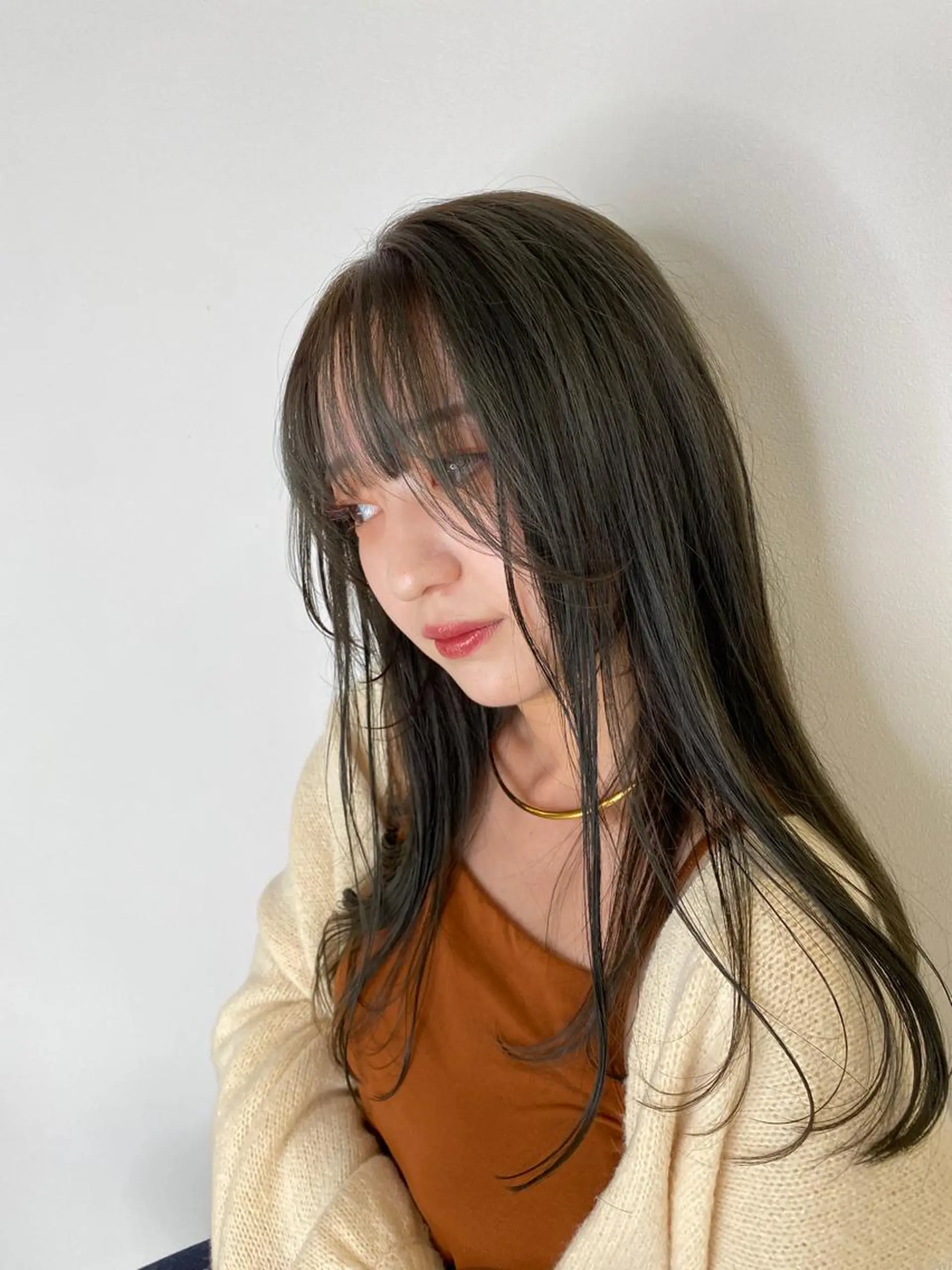 ロング カラー 山本 菜月のヘアスタイル