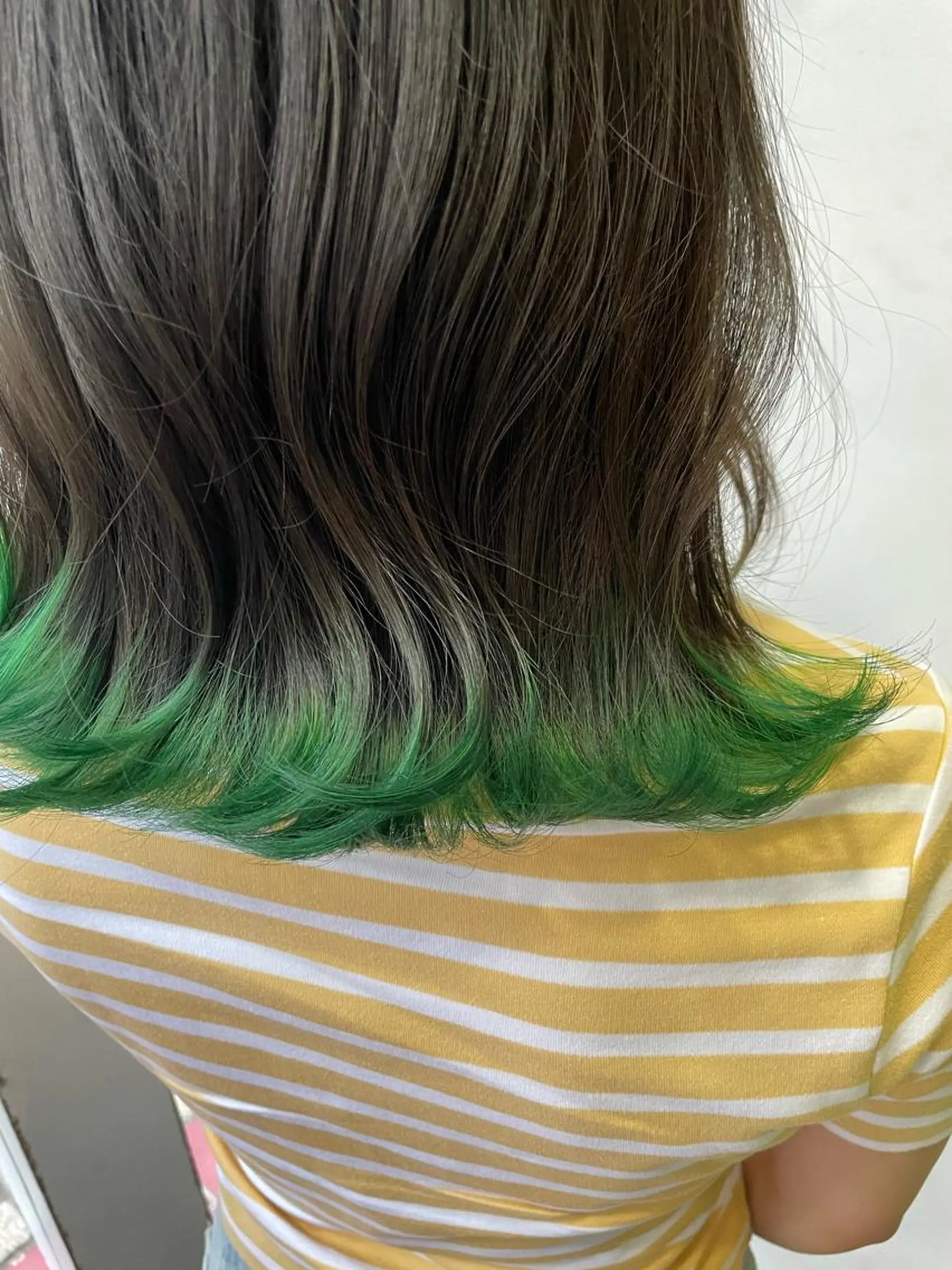 ミディアム カラー ヘアカラー トリートメント ヘッドスパ 【店長】インナー指名 No.1戸塚優思のヘアスタイル