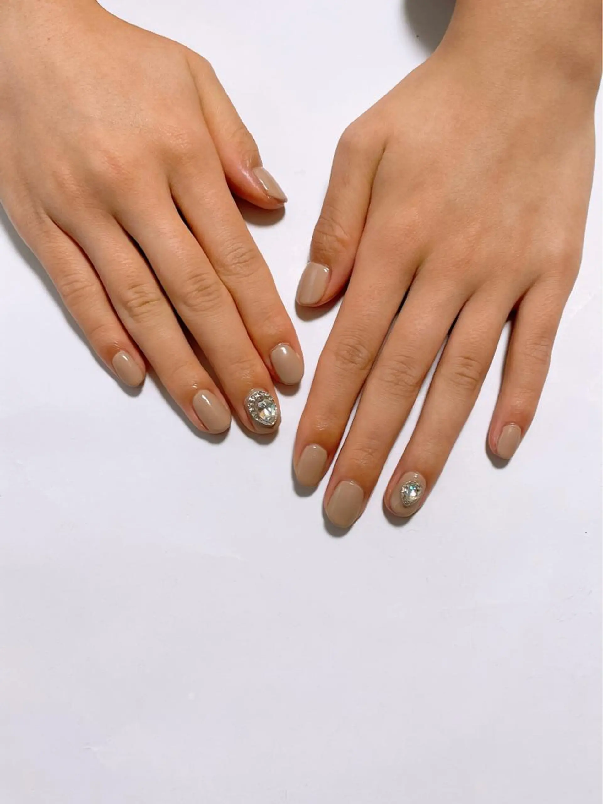 ネイル ハンドネイル VIERU 🌈🎀💖のネイルデザイン