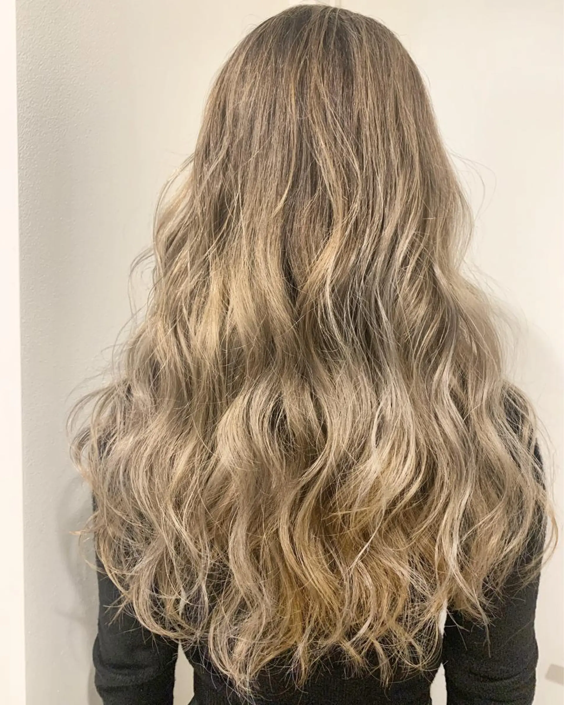 ロング カラー カット ヘアカラー 🎨カラー満足度 500%💫ヅル💫のヘアスタイル