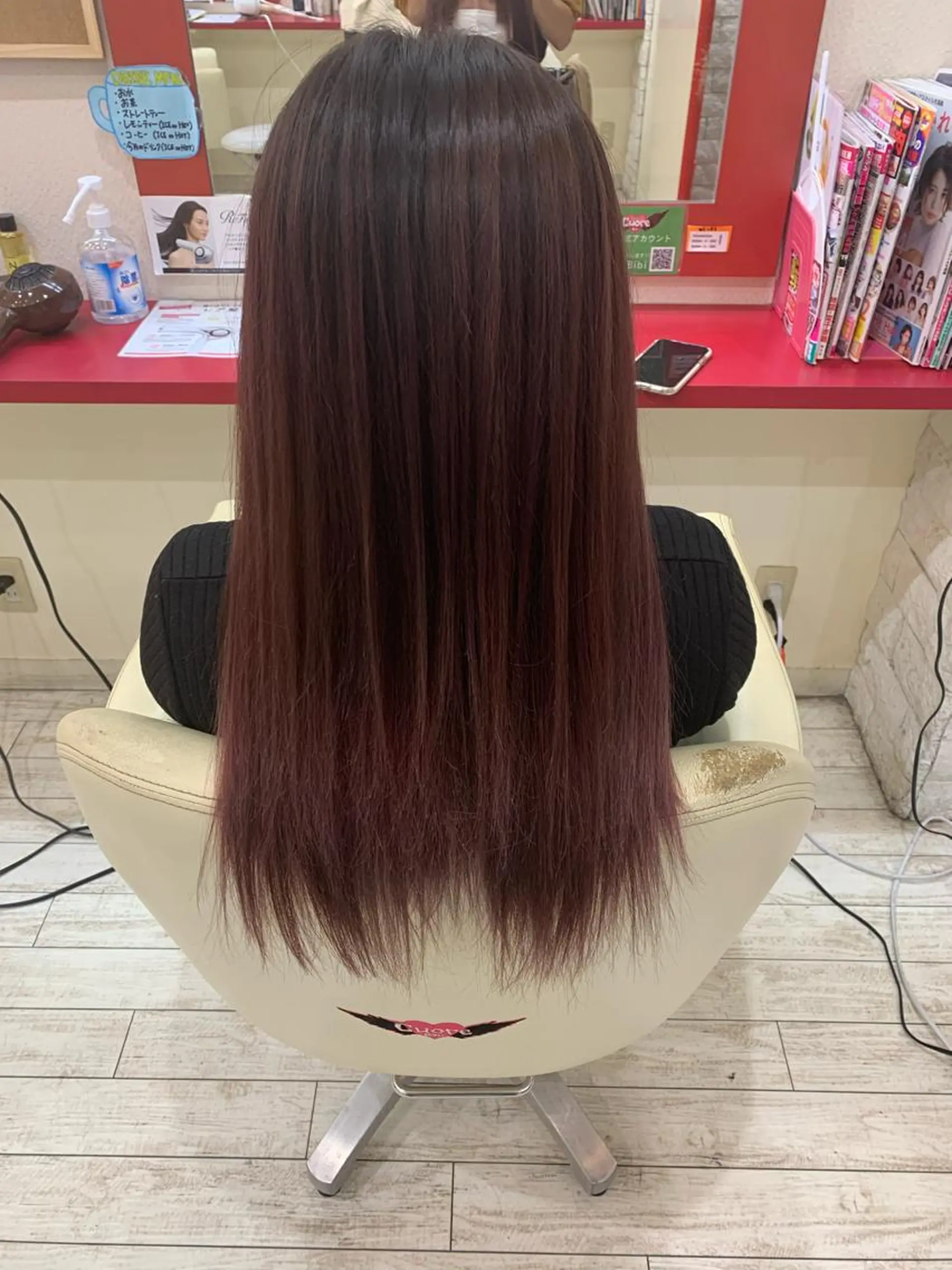 ロング カラー ヘアアレンジ バレイヤージュ ピンクカラー レイヤーカット 今村公介 ブリーチ特化、派手髪のヘアスタイル