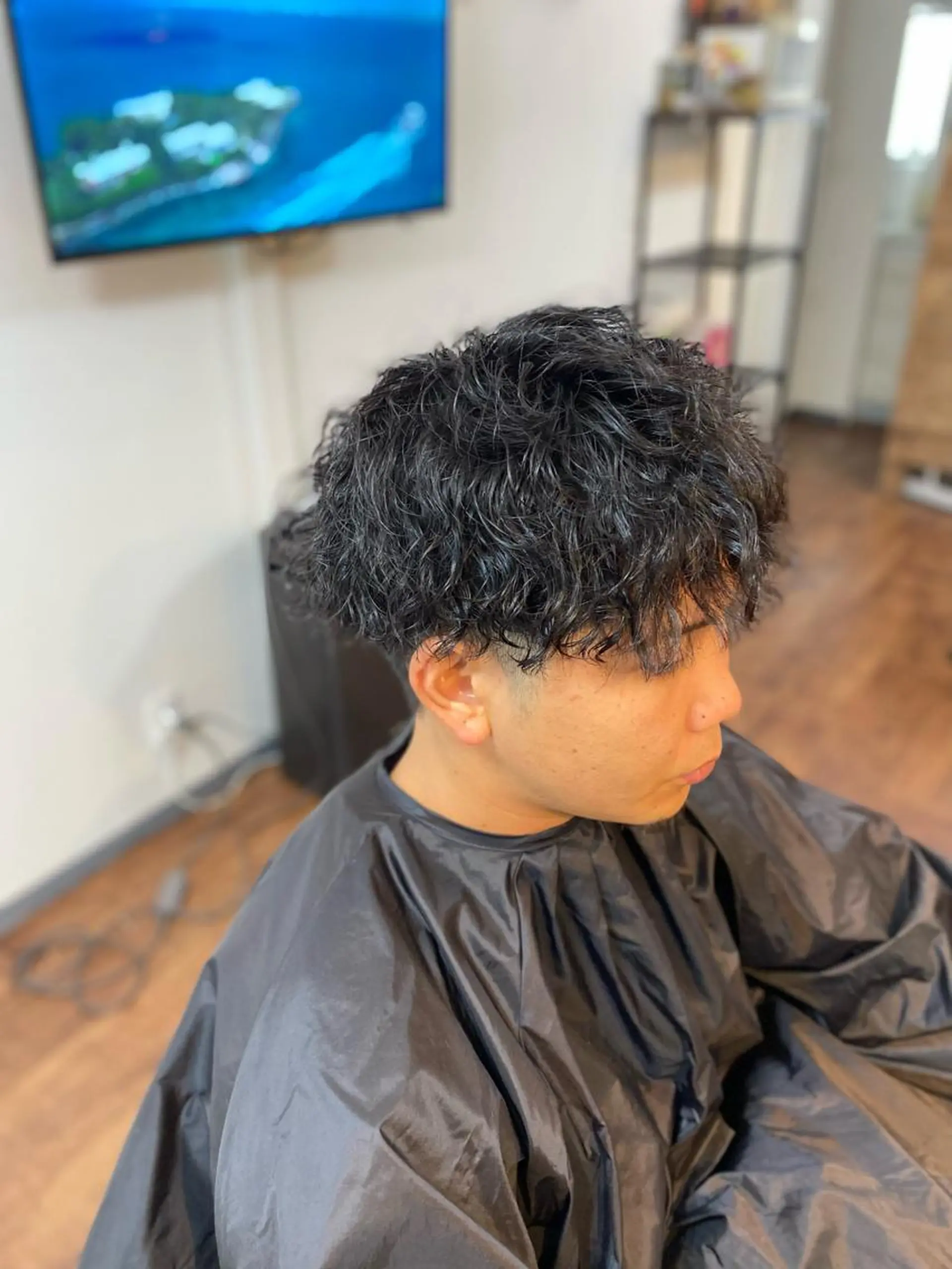 ミディアム パーマ メンズ カット パーマ トリートメント Luzir⭐︎ GEN⭐︎のヘアスタイル