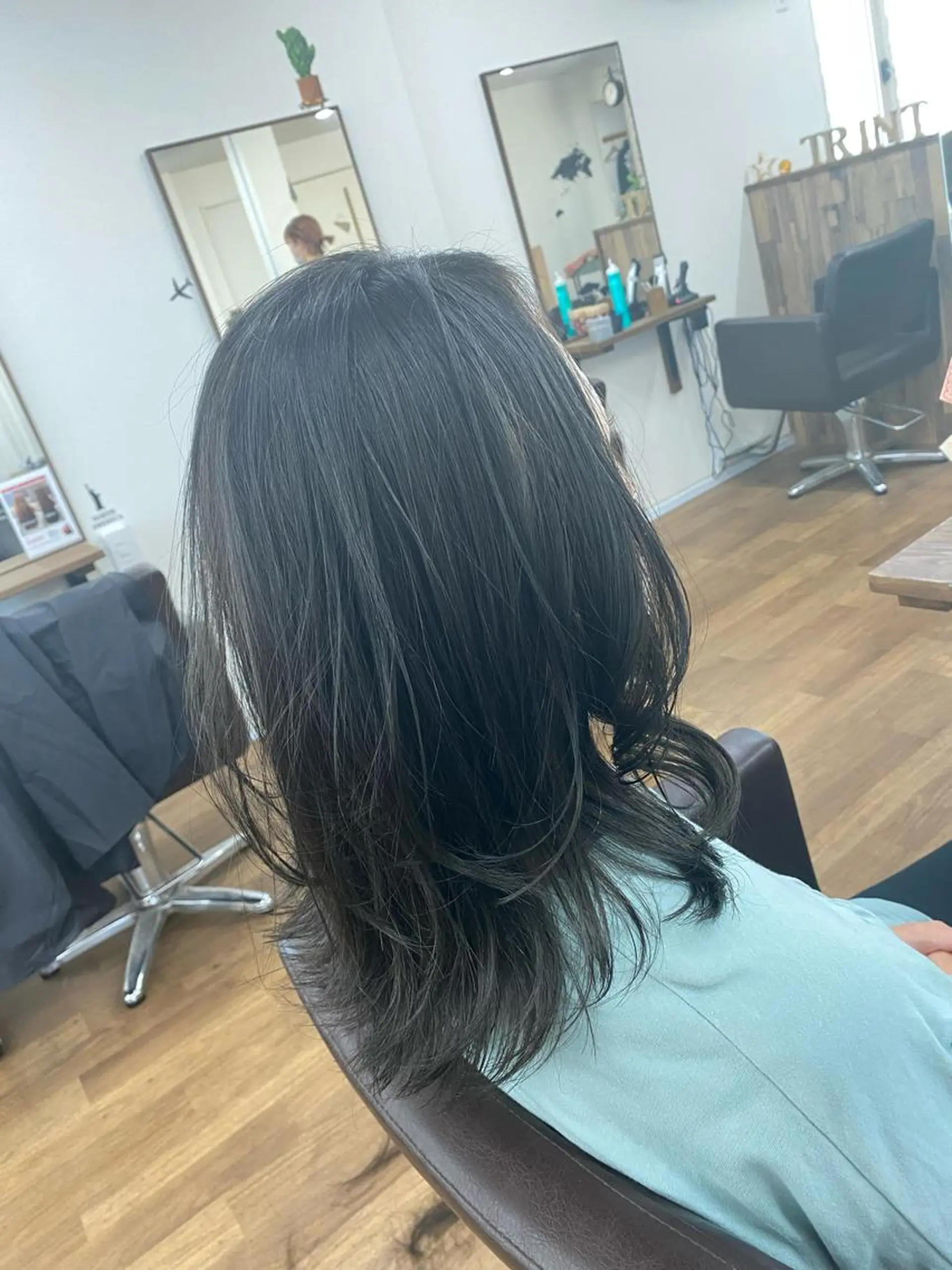 セミロング カラー 森田 滉平のヘアスタイル