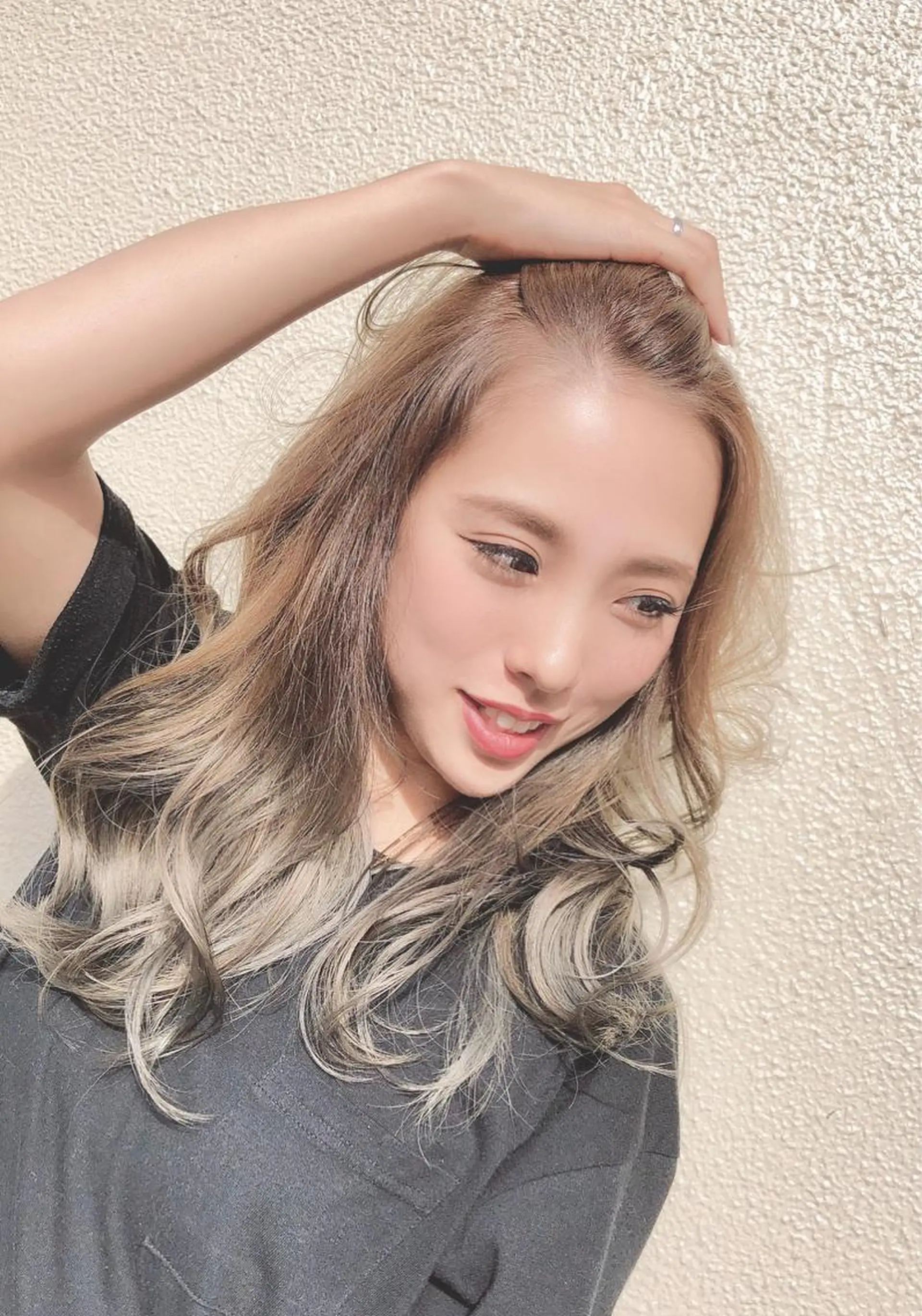 ロング カラー グラデーションカラー グレージュ ミルクティーグレージュ 大山 亮　　【髪質改善】のヘアスタイル