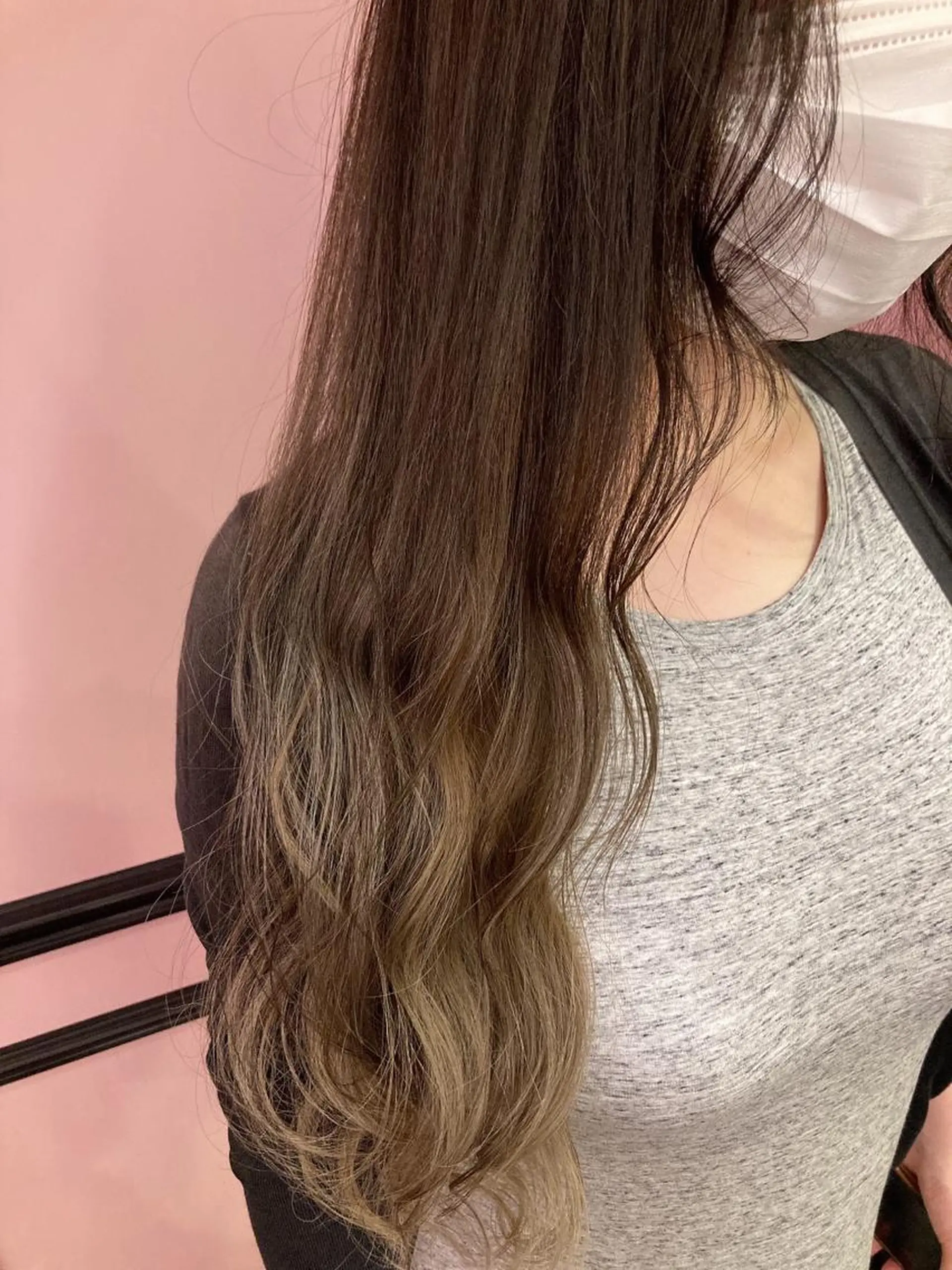 ロング カラー グラデーションカラー カット ヘアカラー トリートメント ✨髪質改善縮毛矯正✨ 宇田川修平のエステ・リラクイメージ