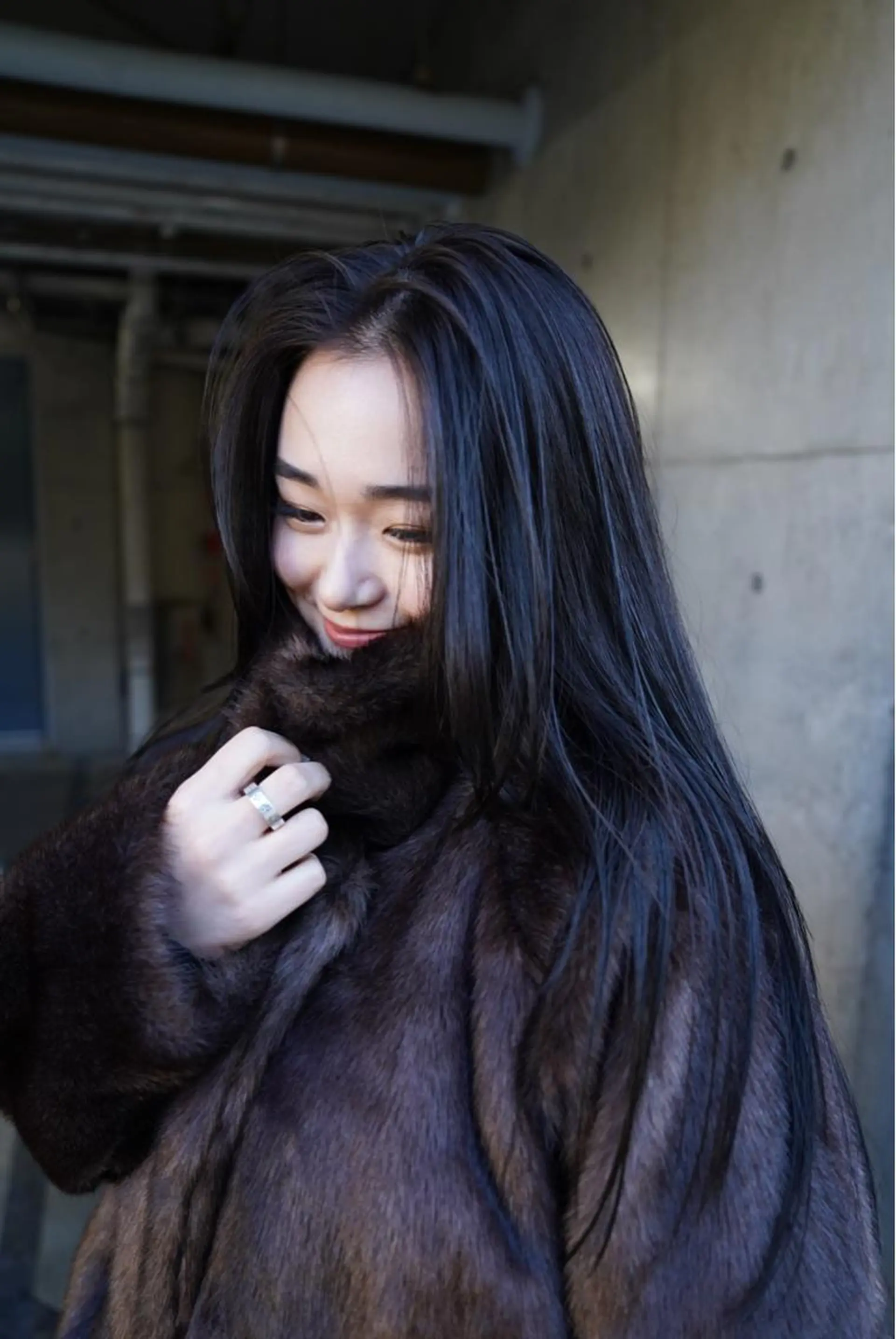 ロング 柿坂 華のヘアスタイル