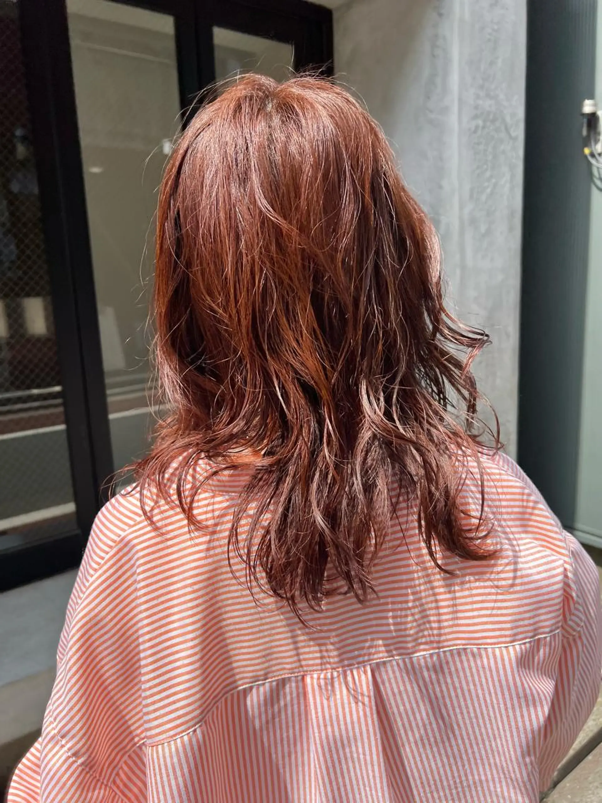 ミディアム カラー オレンジ オレンジピンク ピンクカラー 吉祥寺/パーマ/ カラー/Abeのヘアスタイル