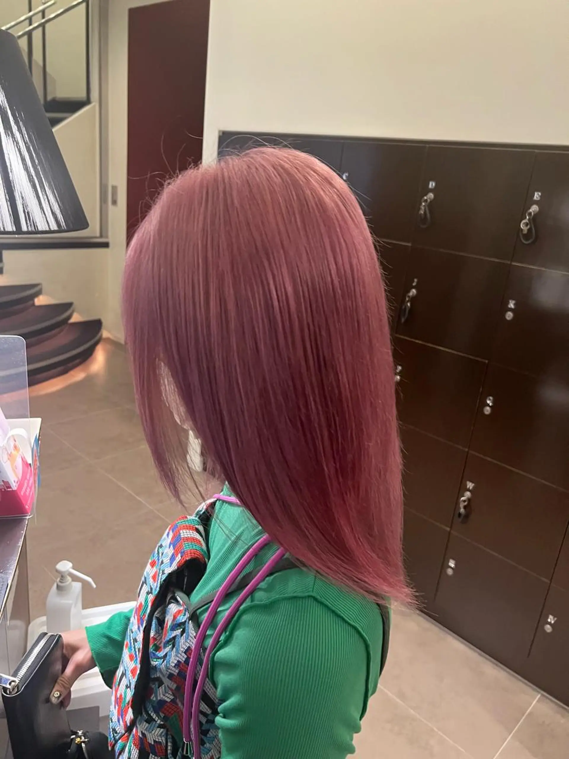 セミロング カラー ベージュカラー ピンクカラー ピンクベージュ 髪質改善✨艶髪師 黒木大貴のヘアスタイル