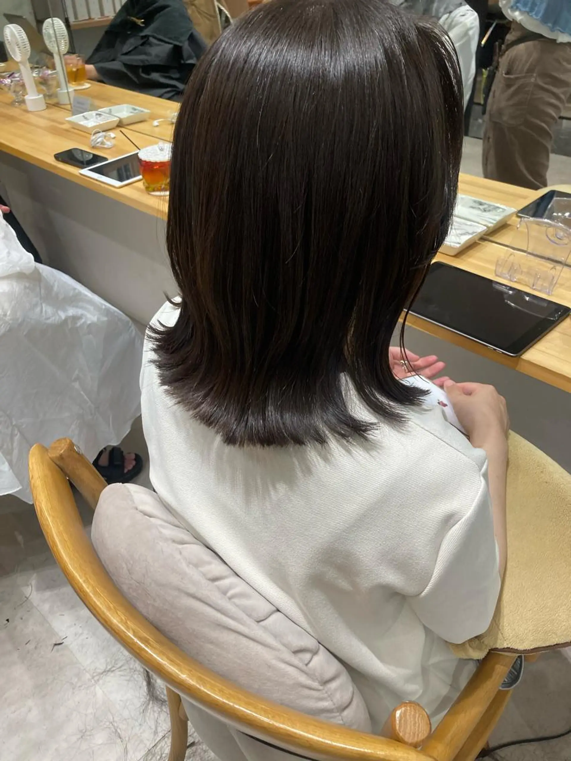 ミディアム ✨色持ちの良い艶 カラー✨蟹江真世のヘアスタイル