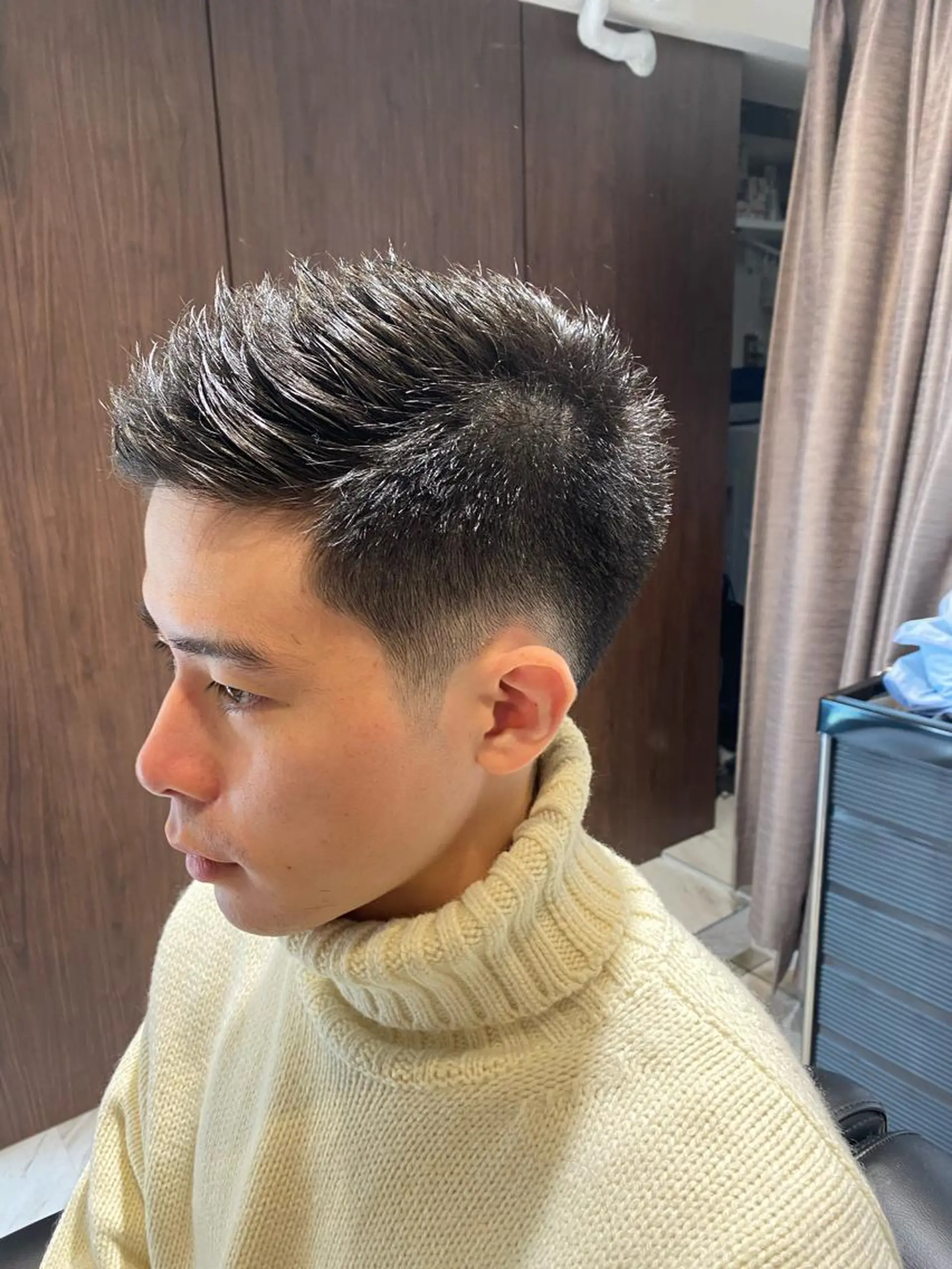 ショート 小野 大輔のヘアスタイル
