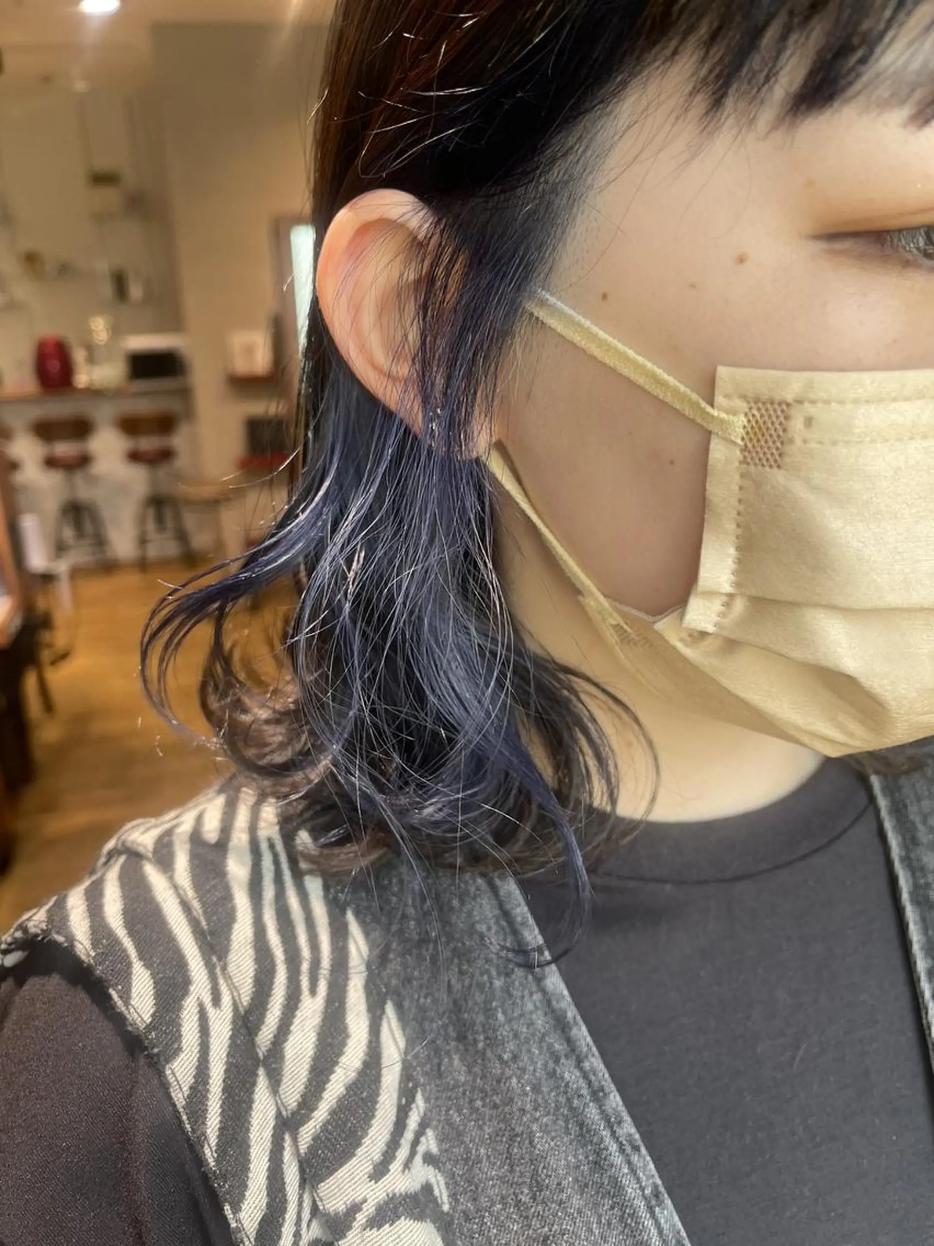 ミディアム アティリー 西梅田のヘアスタイル