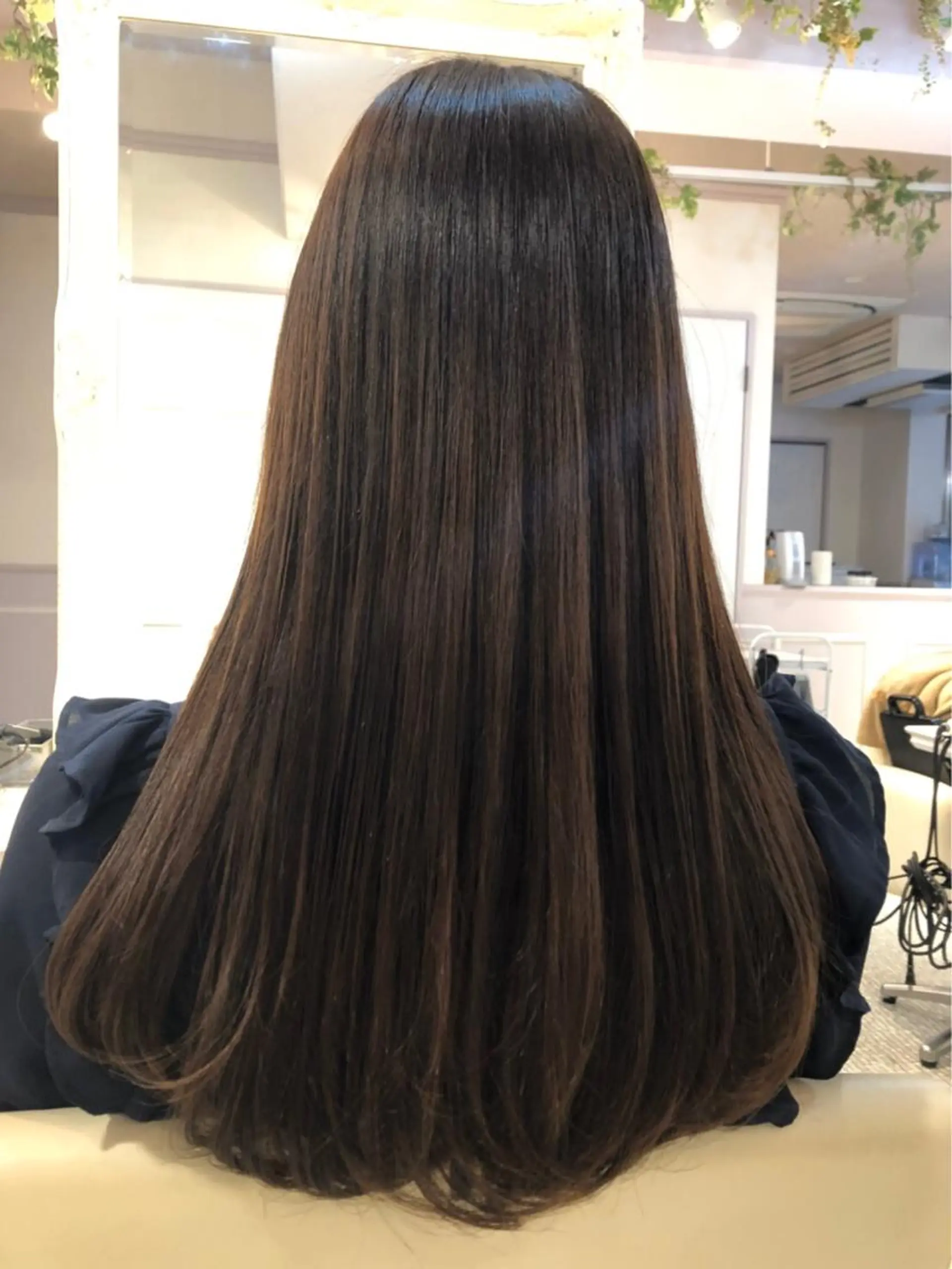 ロング すずき まゆのヘアスタイル